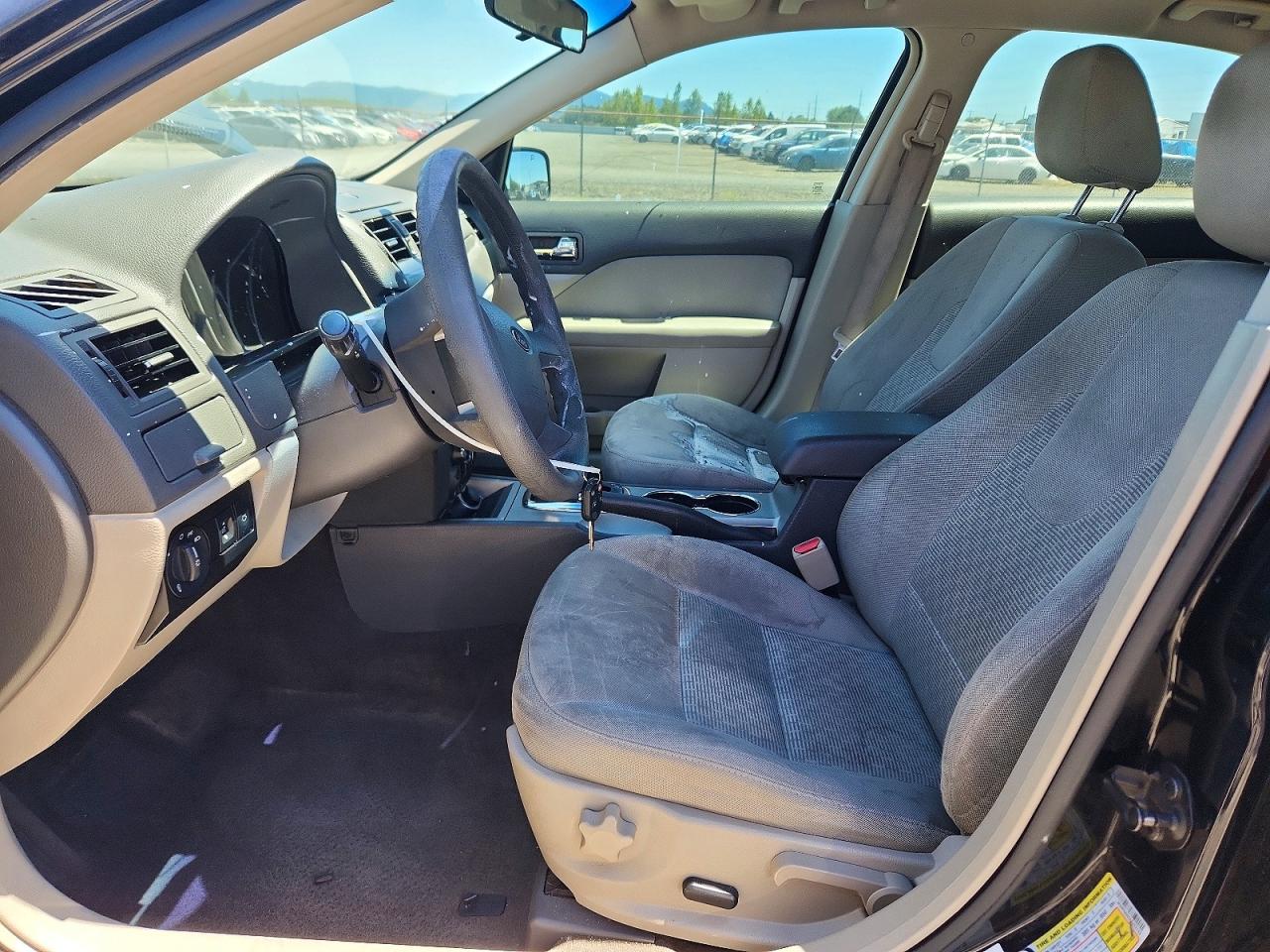 2010 Ford Fusion Se Black vin: 3FAHP0HA5AR252152