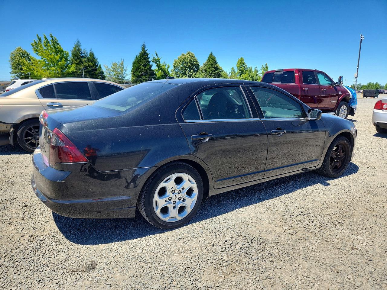 2010 Ford Fusion Se Black vin: 3FAHP0HA5AR252152