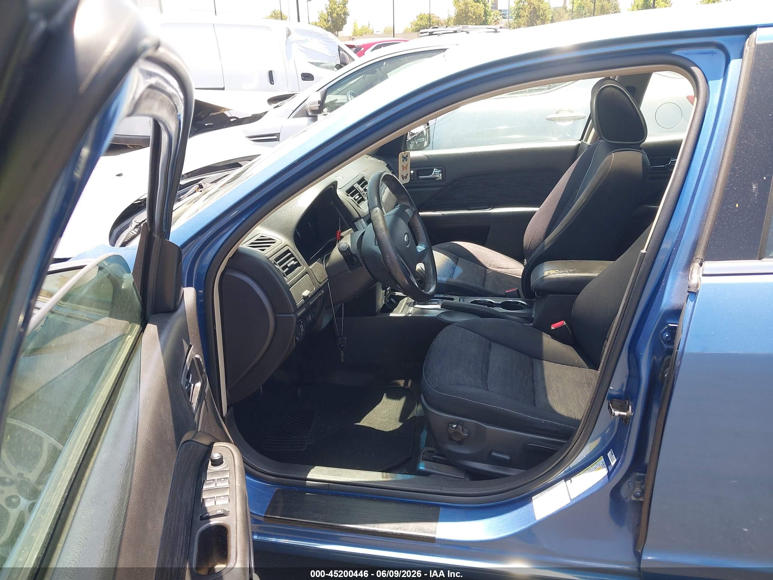2010 Ford Fusion Se Blue vin: 3FAHP0HA5AR260817
