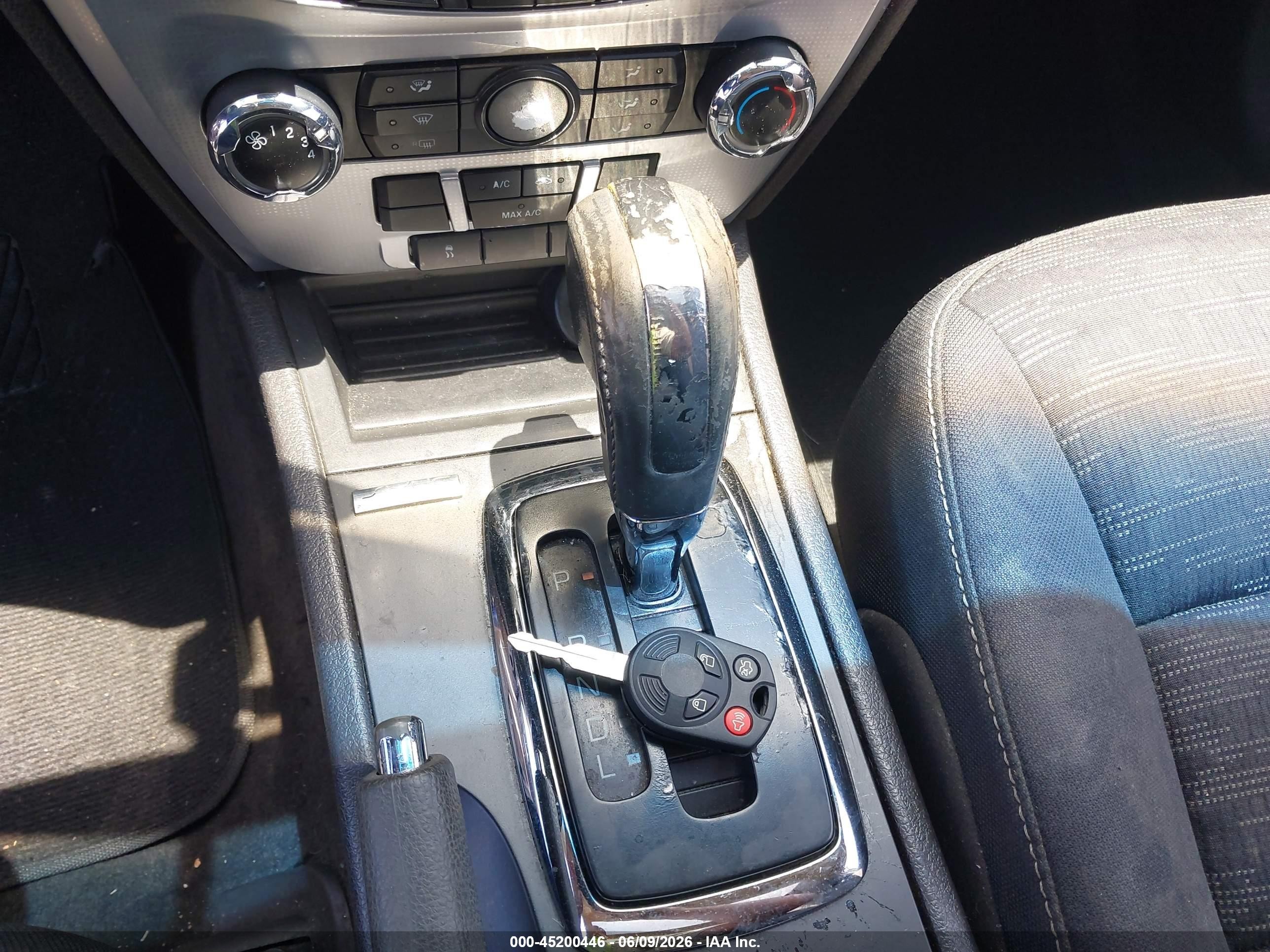2010 Ford Fusion Se Blue vin: 3FAHP0HA5AR260817