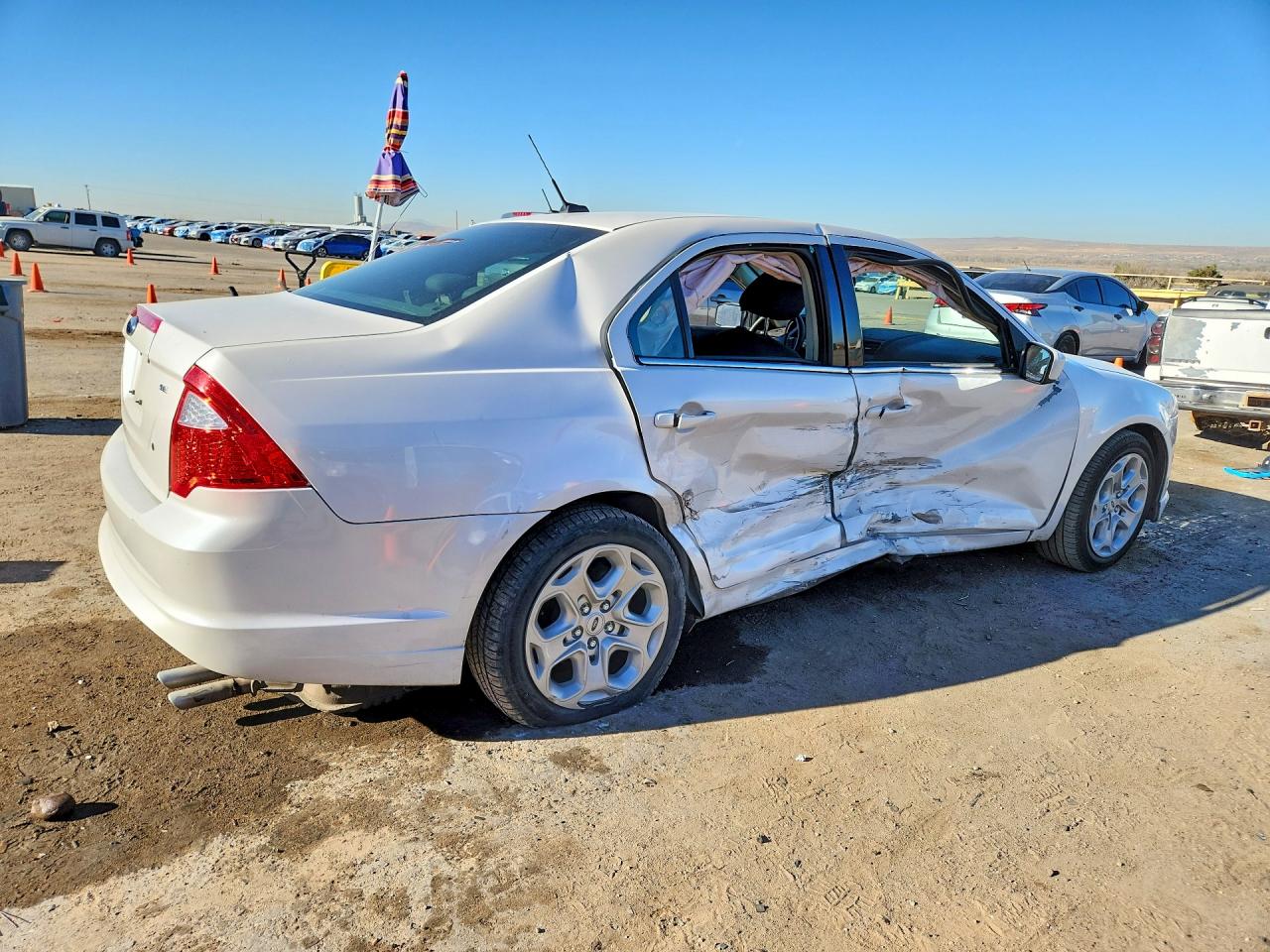 2010 Ford Fusion Se White vin: 3FAHP0HA5AR288018