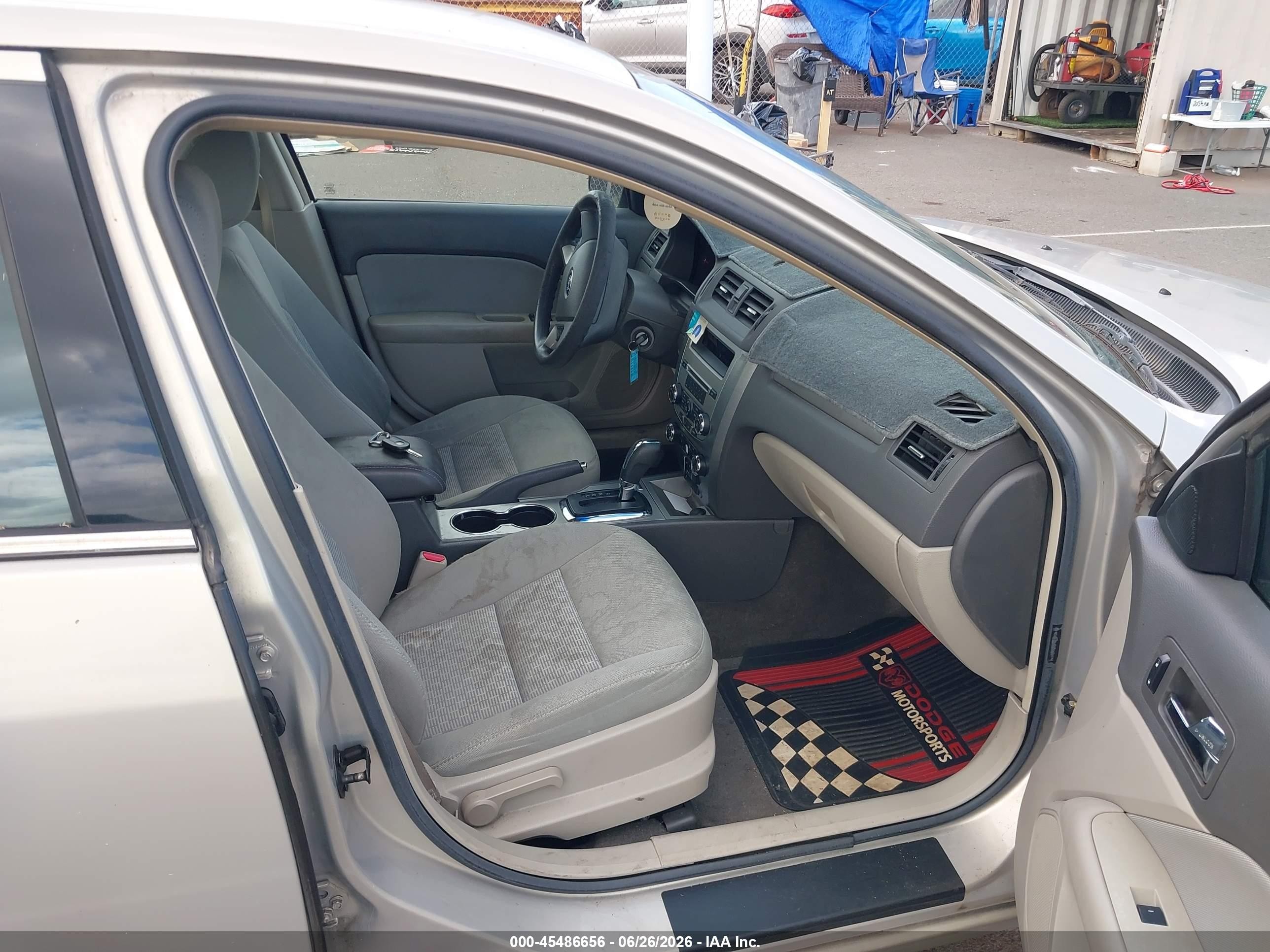 2010 Ford Fusion Se Золотой vin: 3FAHP0HA5AR310289