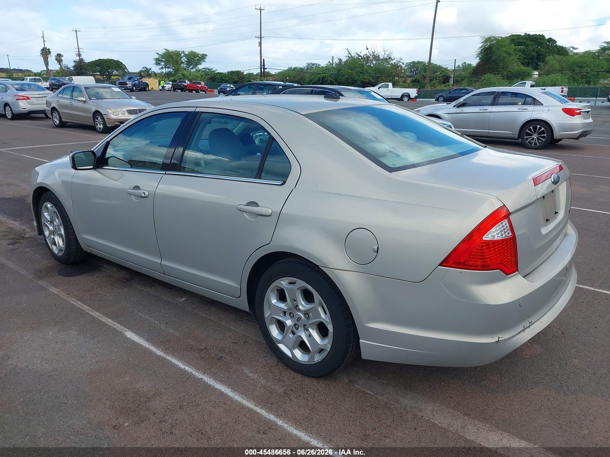 2010 Ford Fusion Se Золотой vin: 3FAHP0HA5AR310289