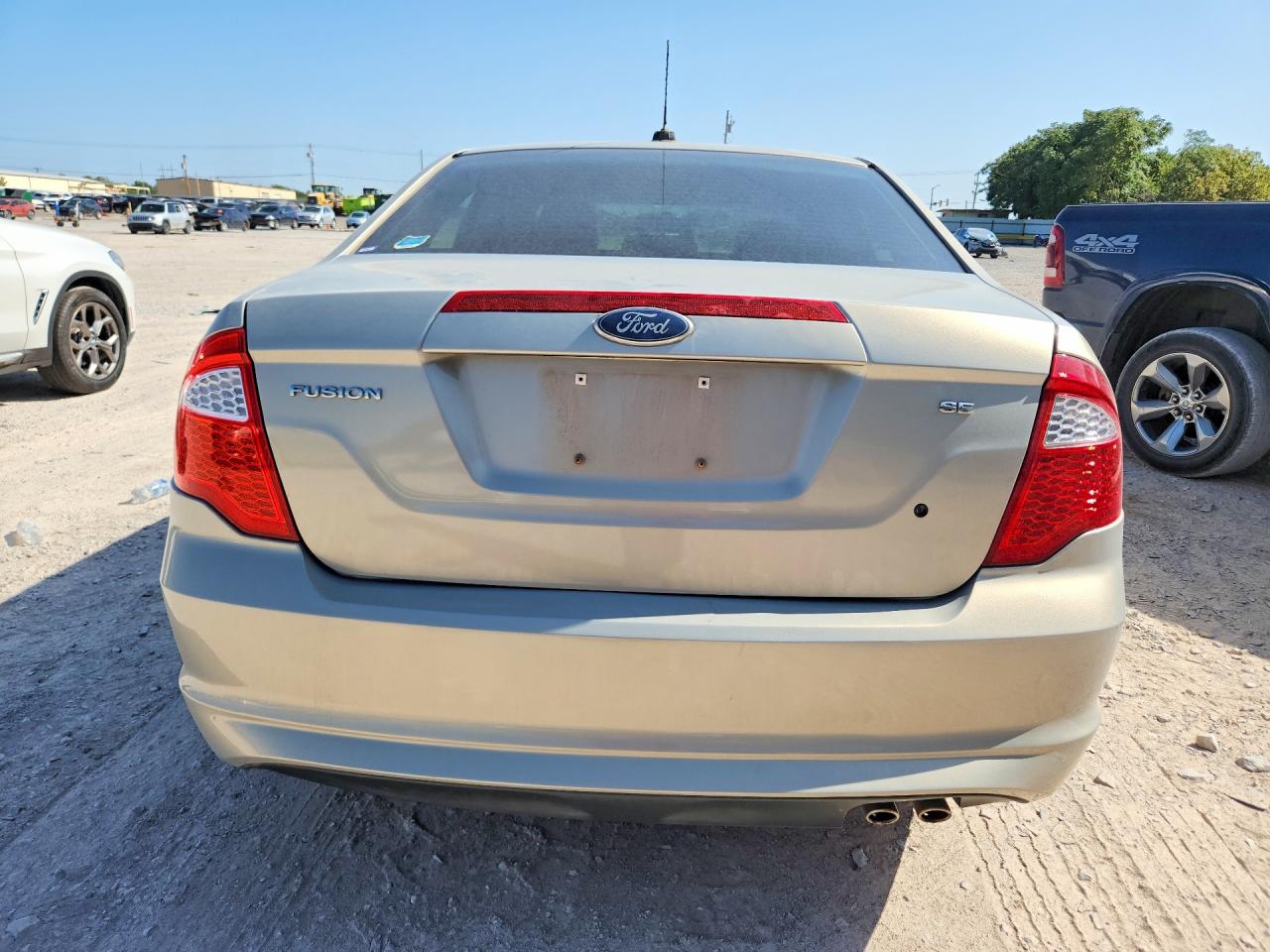 2010 Ford Fusion Se Tan vin: 3FAHP0HA5AR334592