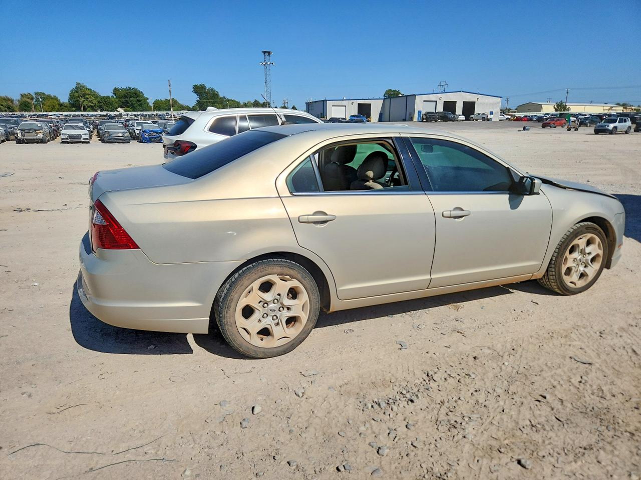 2010 Ford Fusion Se Tan vin: 3FAHP0HA5AR334592
