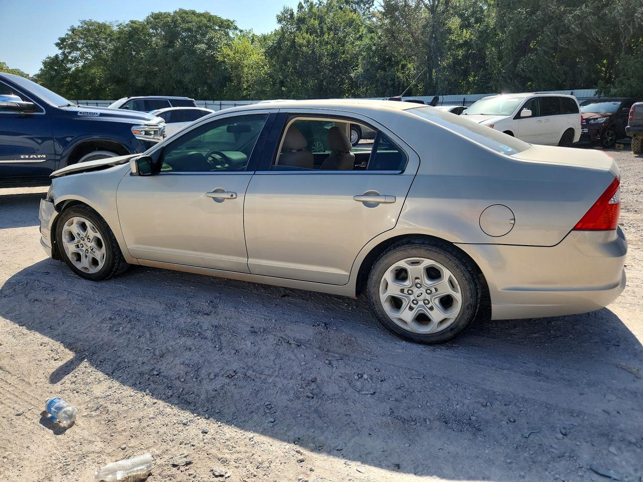 2010 Ford Fusion Se Tan vin: 3FAHP0HA5AR334592
