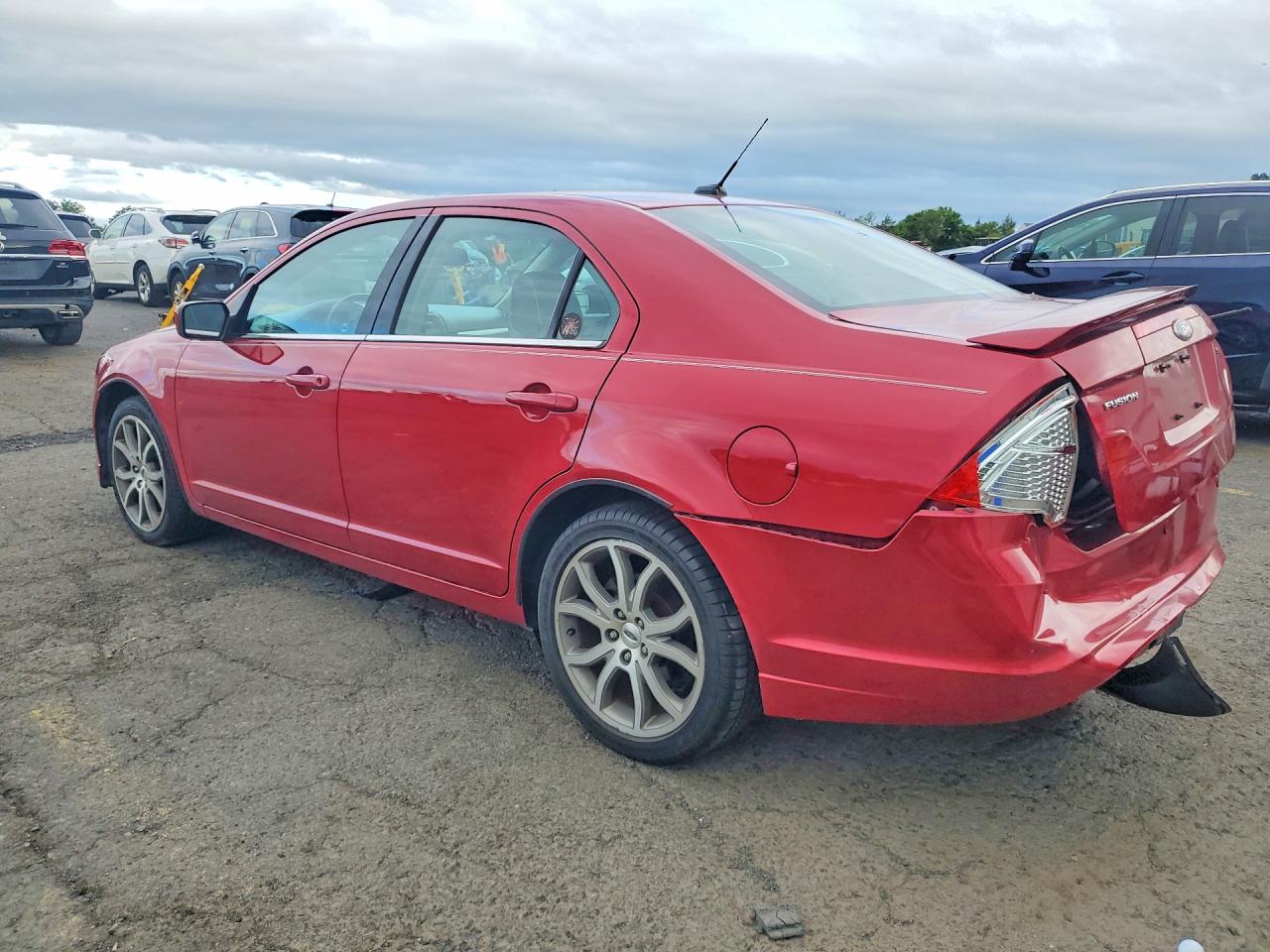 2010 Ford Fusion Se Red vin: 3FAHP0HA5AR392329