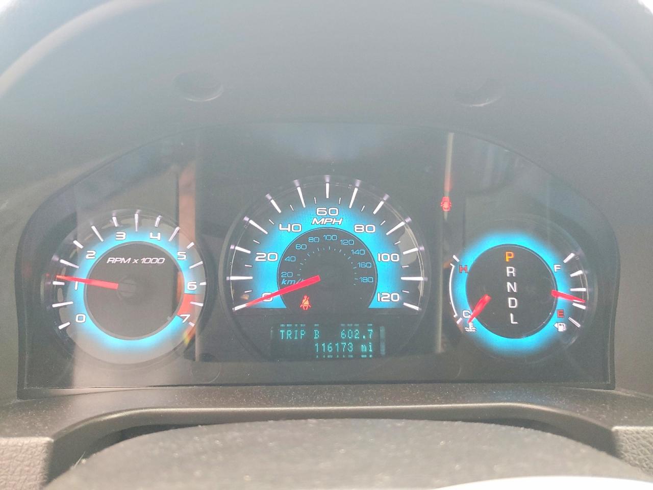 2010 Ford Fusion Se Red vin: 3FAHP0HA5AR392329