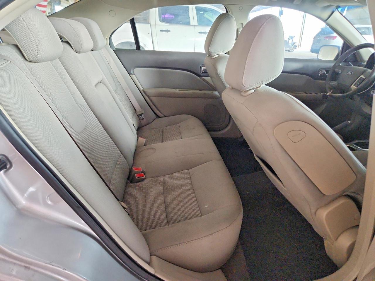 2010 Ford Fusion Se Silver vin: 3FAHP0HA5AR395893