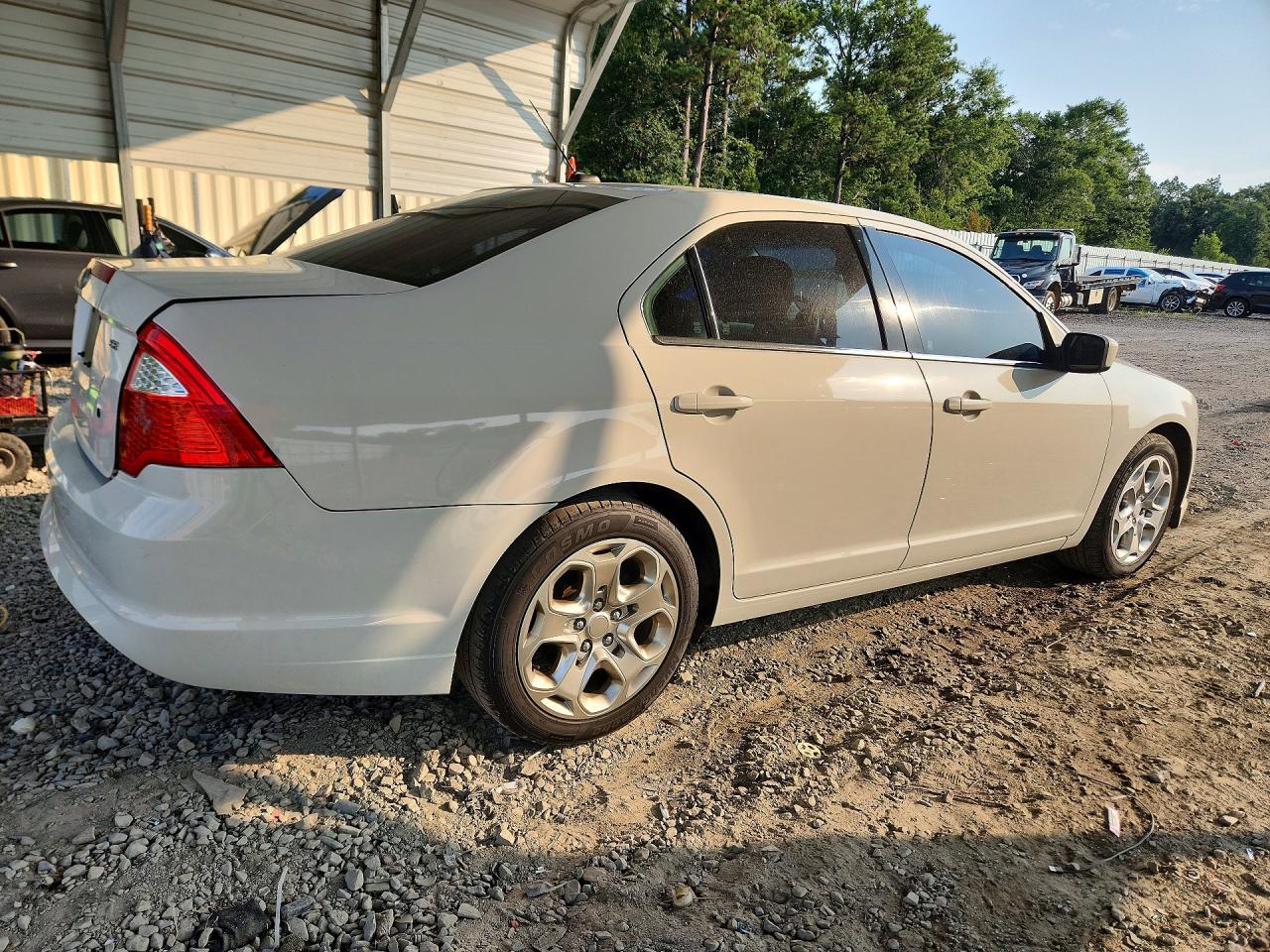 2010 Ford Fusion Se White vin: 3FAHP0HA5AR420565