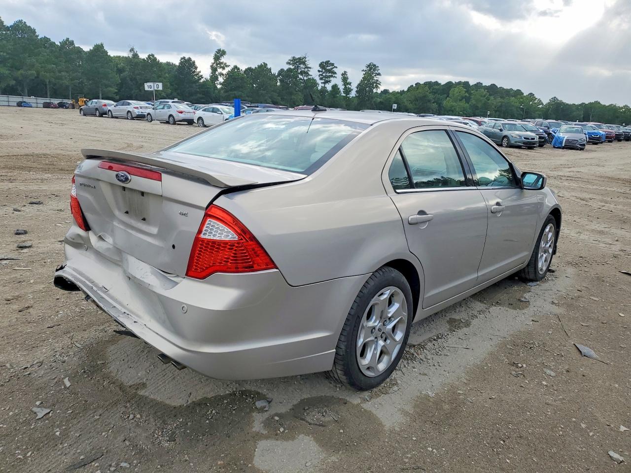 2010 Ford Fusion Se Silver vin: 3FAHP0HA5AR427094