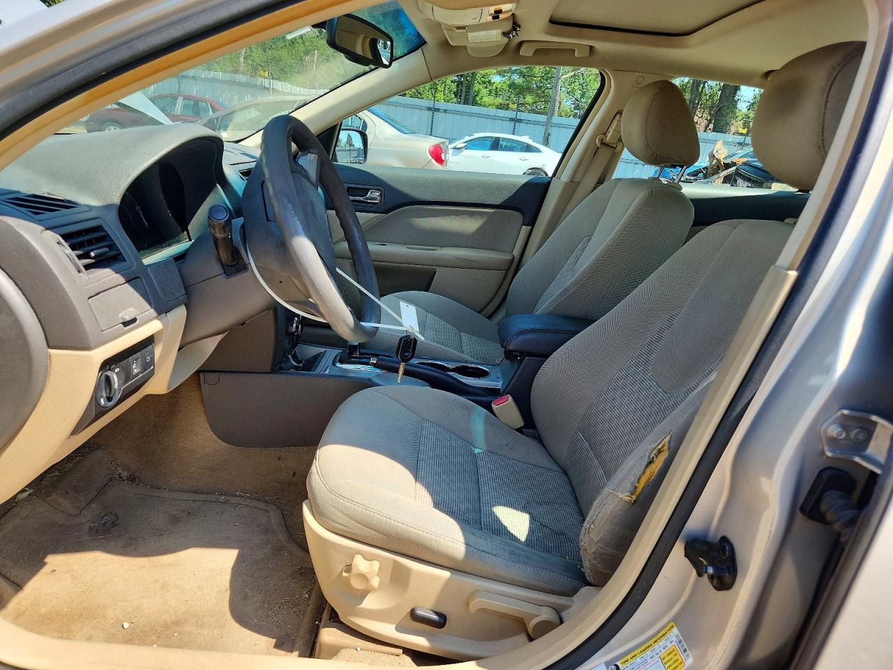 2010 Ford Fusion Se Silver vin: 3FAHP0HA5AR427094