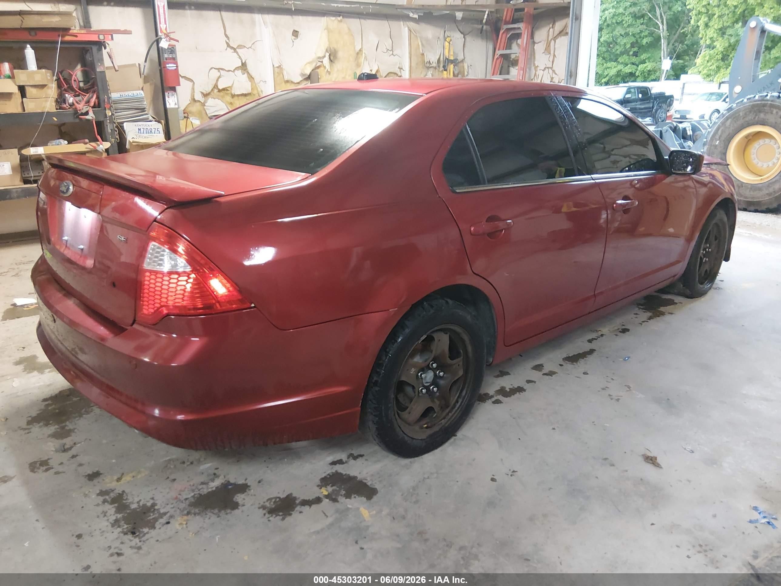 2011 Ford Fusion Se Red vin: 3FAHP0HA5BR104231