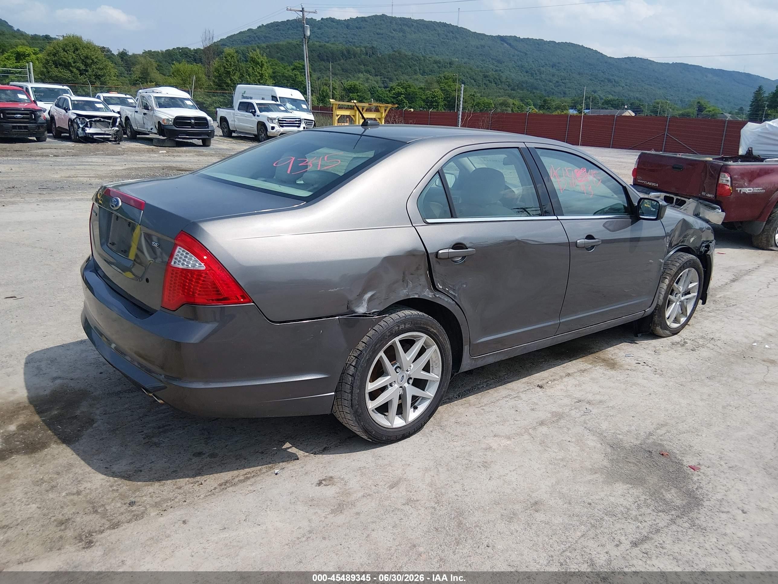 2011 Ford Fusion Se Gray vin: 3FAHP0HA5BR109719