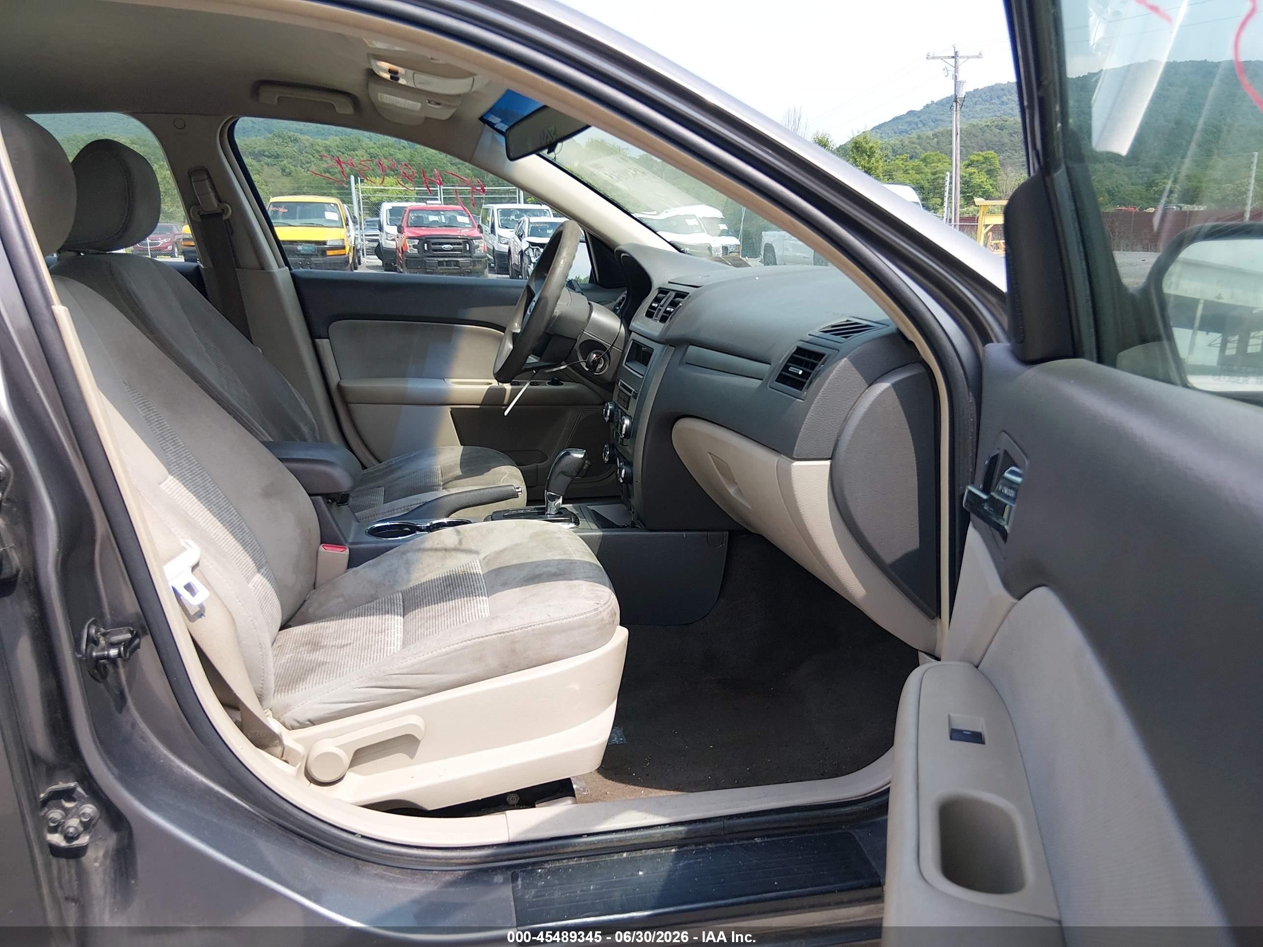 2011 Ford Fusion Se Gray vin: 3FAHP0HA5BR109719