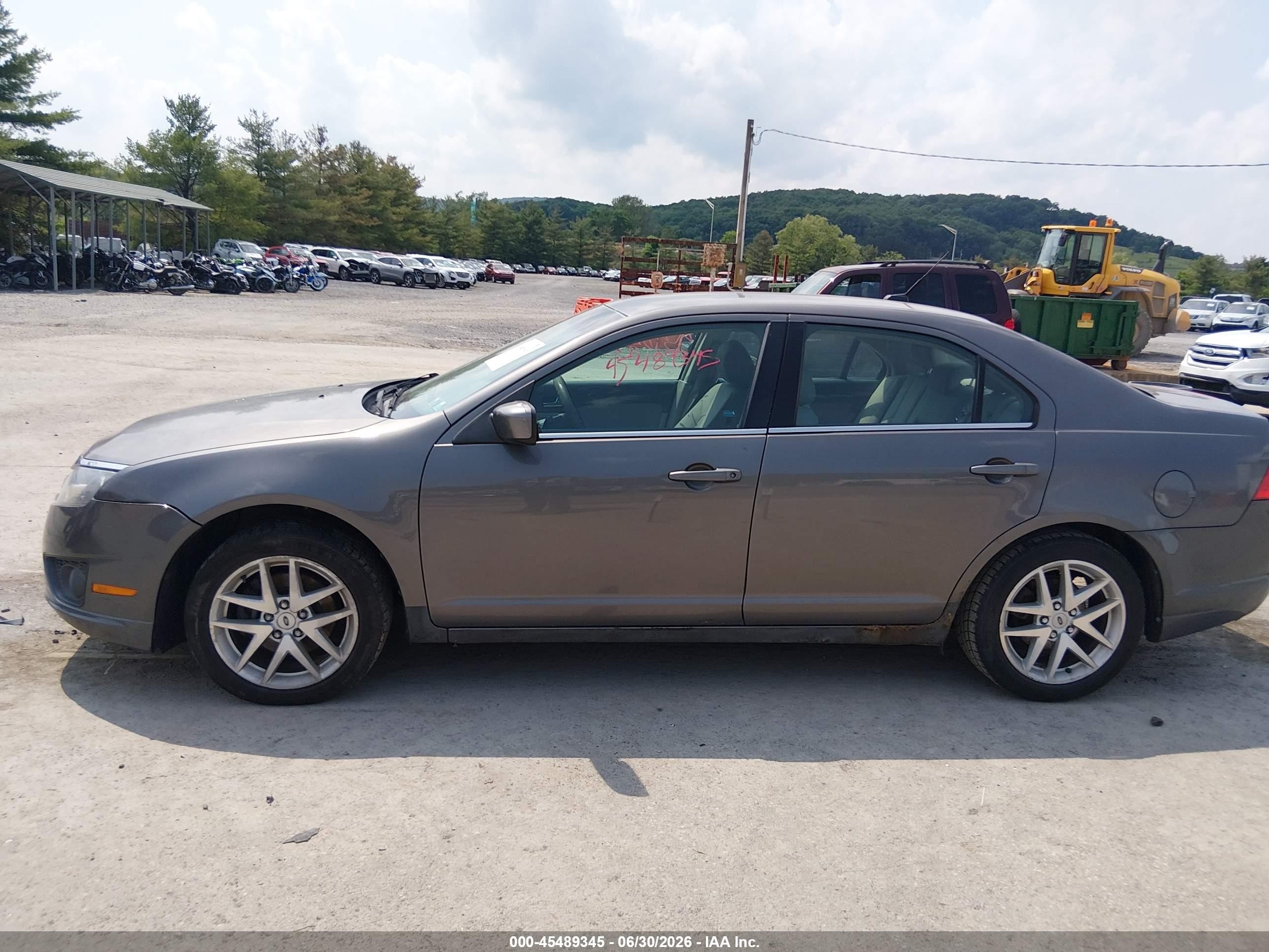 2011 Ford Fusion Se Gray vin: 3FAHP0HA5BR109719