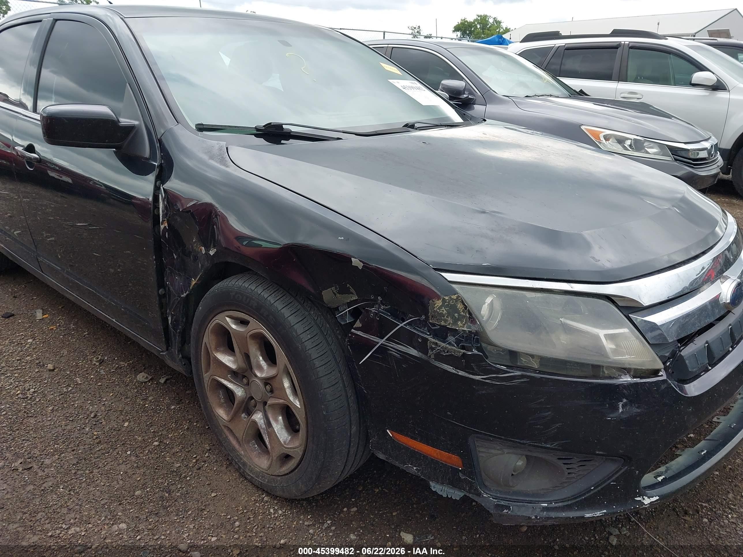 2011 Ford Fusion Se Black vin: 3FAHP0HA5BR135141
