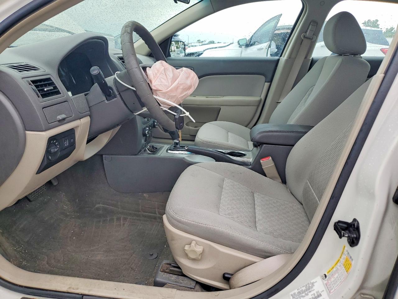 2011 Ford Fusion Se White vin: 3FAHP0HA5BR144101