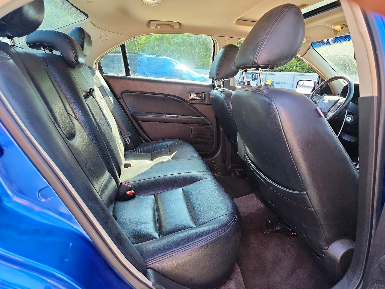 2011 Ford Fusion Se Blue vin: 3FAHP0HA5BR172724