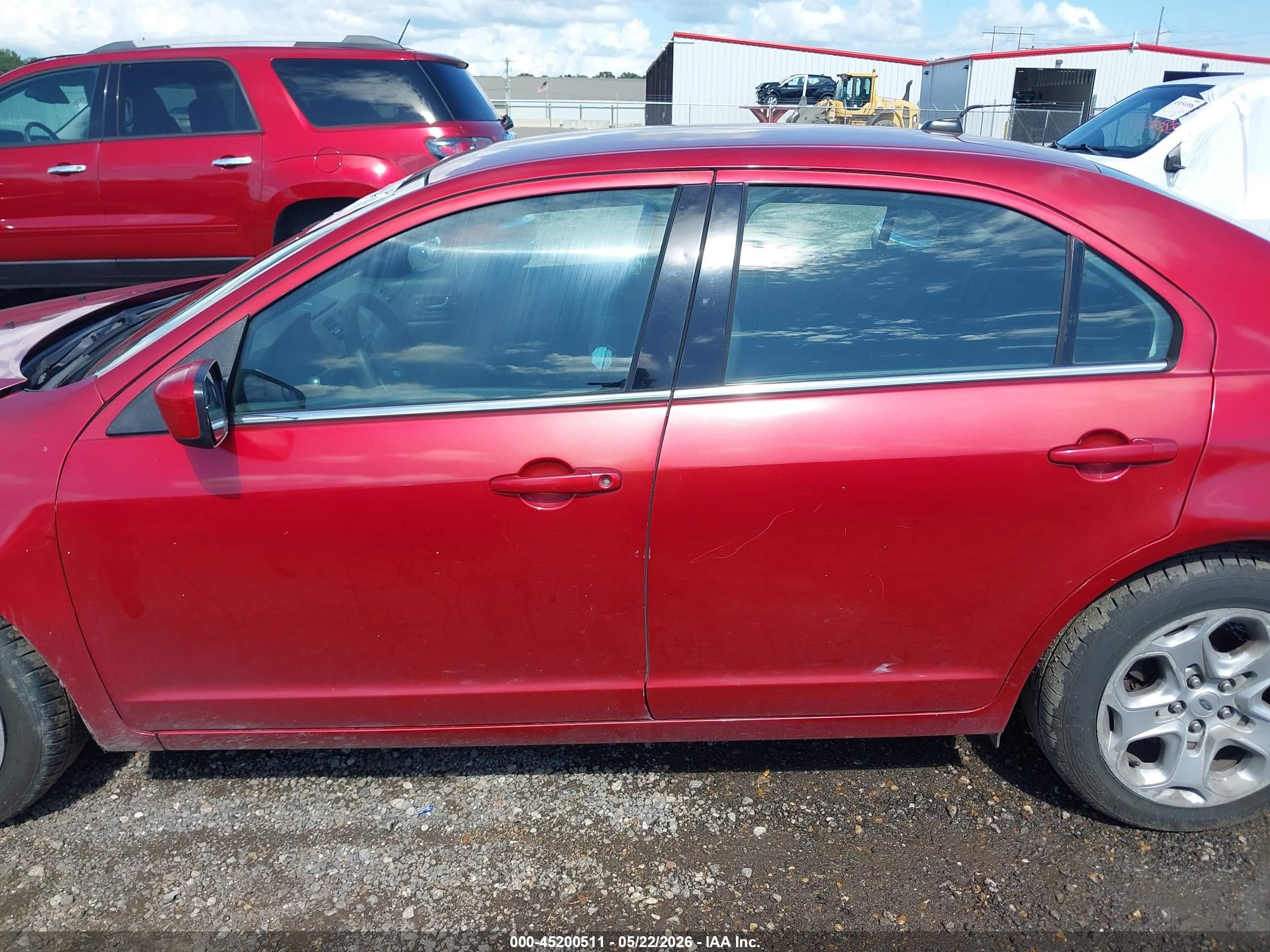 2011 Ford Fusion Se Red vin: 3FAHP0HA5BR261872