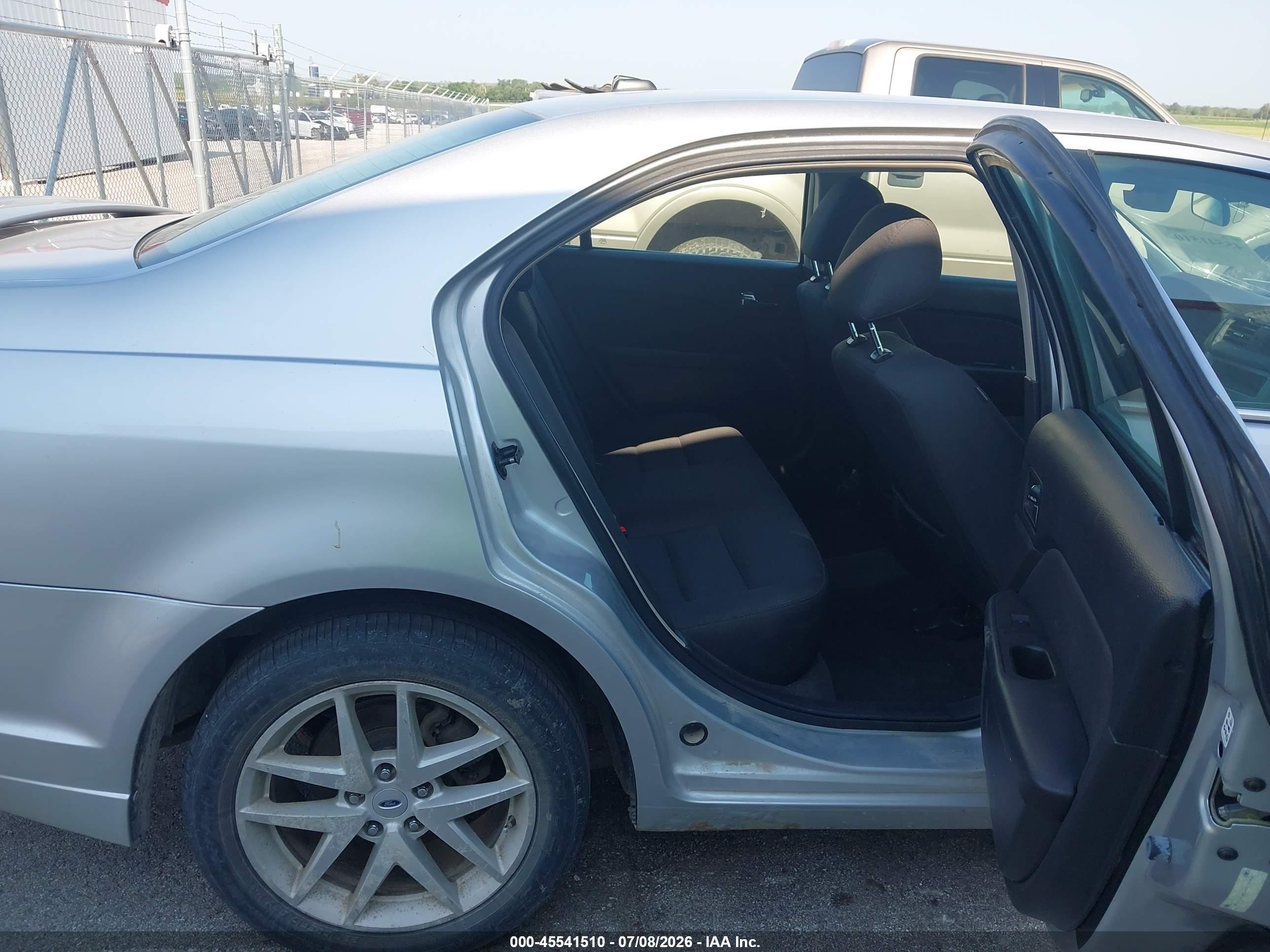 2011 Ford Fusion Se Silver vin: 3FAHP0HA5BR309936
