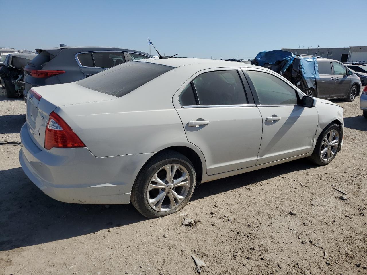 2012 Ford Fusion Se Белый vin: 3FAHP0HA5CR107938