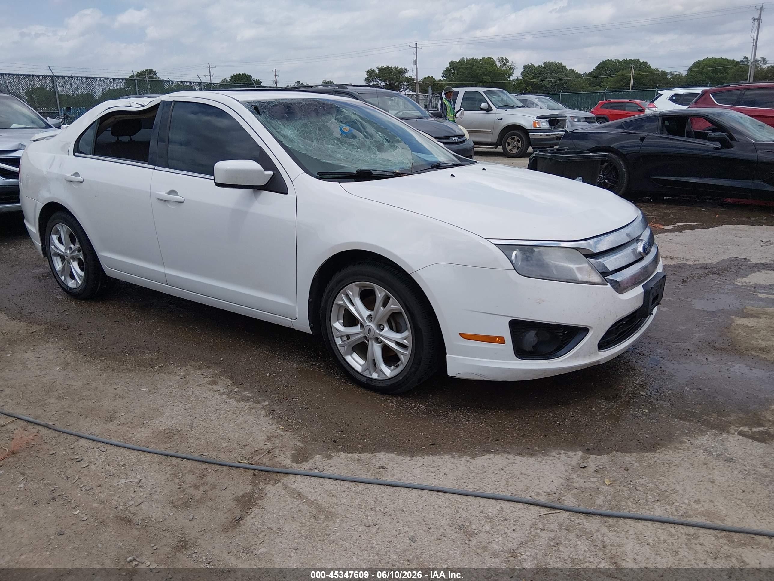 2012 Ford Fusion Se White vin: 3FAHP0HA5CR205111