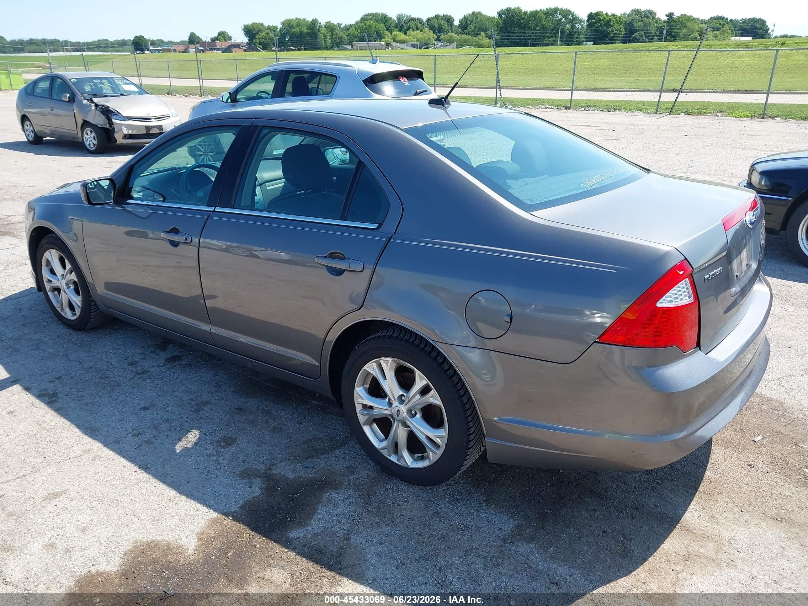 2012 Ford Fusion Se Silver vin: 3FAHP0HA5CR222782