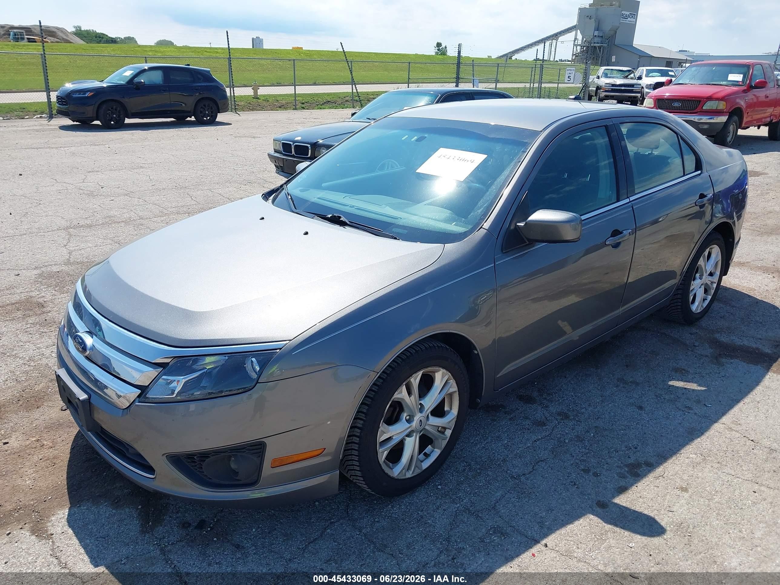 2012 Ford Fusion Se Silver vin: 3FAHP0HA5CR222782