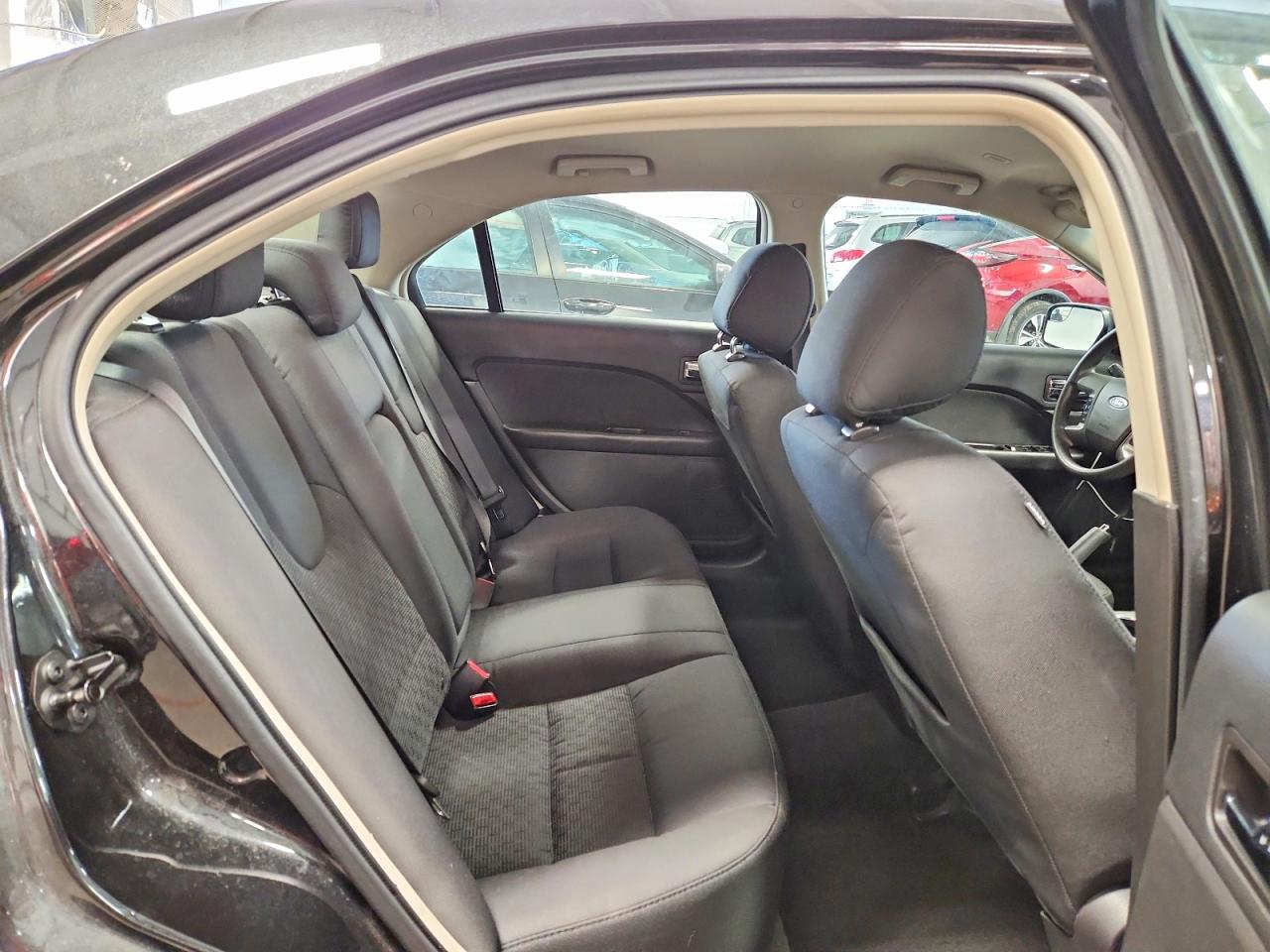 2012 Ford Fusion Se Black vin: 3FAHP0HA5CR301966