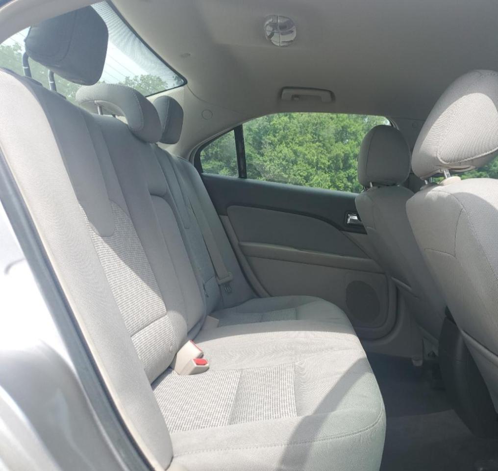 2012 Ford Fusion Se Серебряный vin: 3FAHP0HA5CR371175