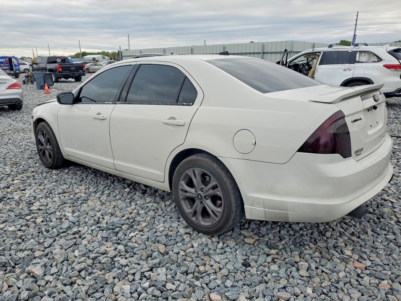 2012 Ford Fusion Se White vin: 3FAHP0HA5CR377798