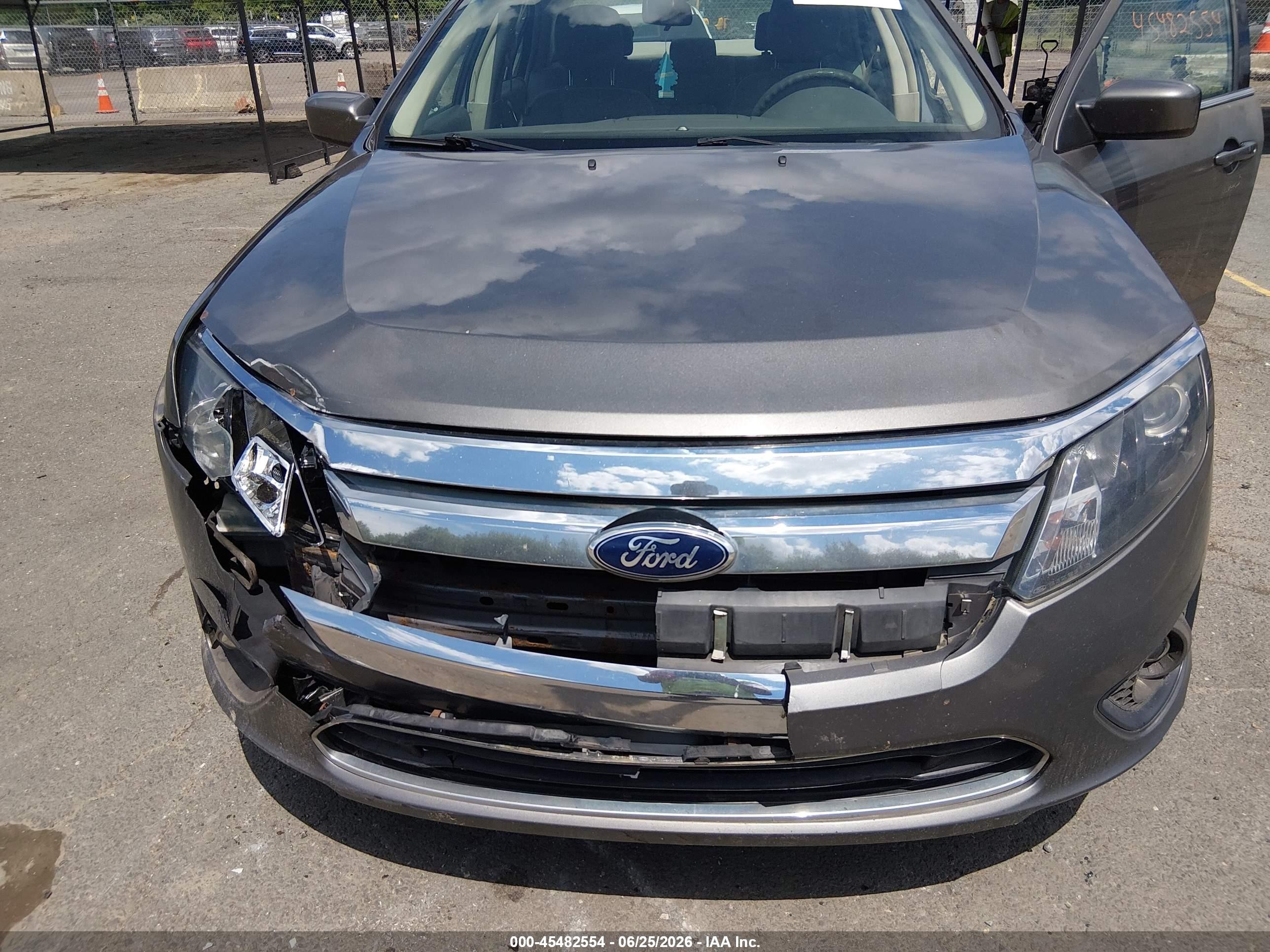 2012 Ford Fusion Se Gray vin: 3FAHP0HA5CR446487