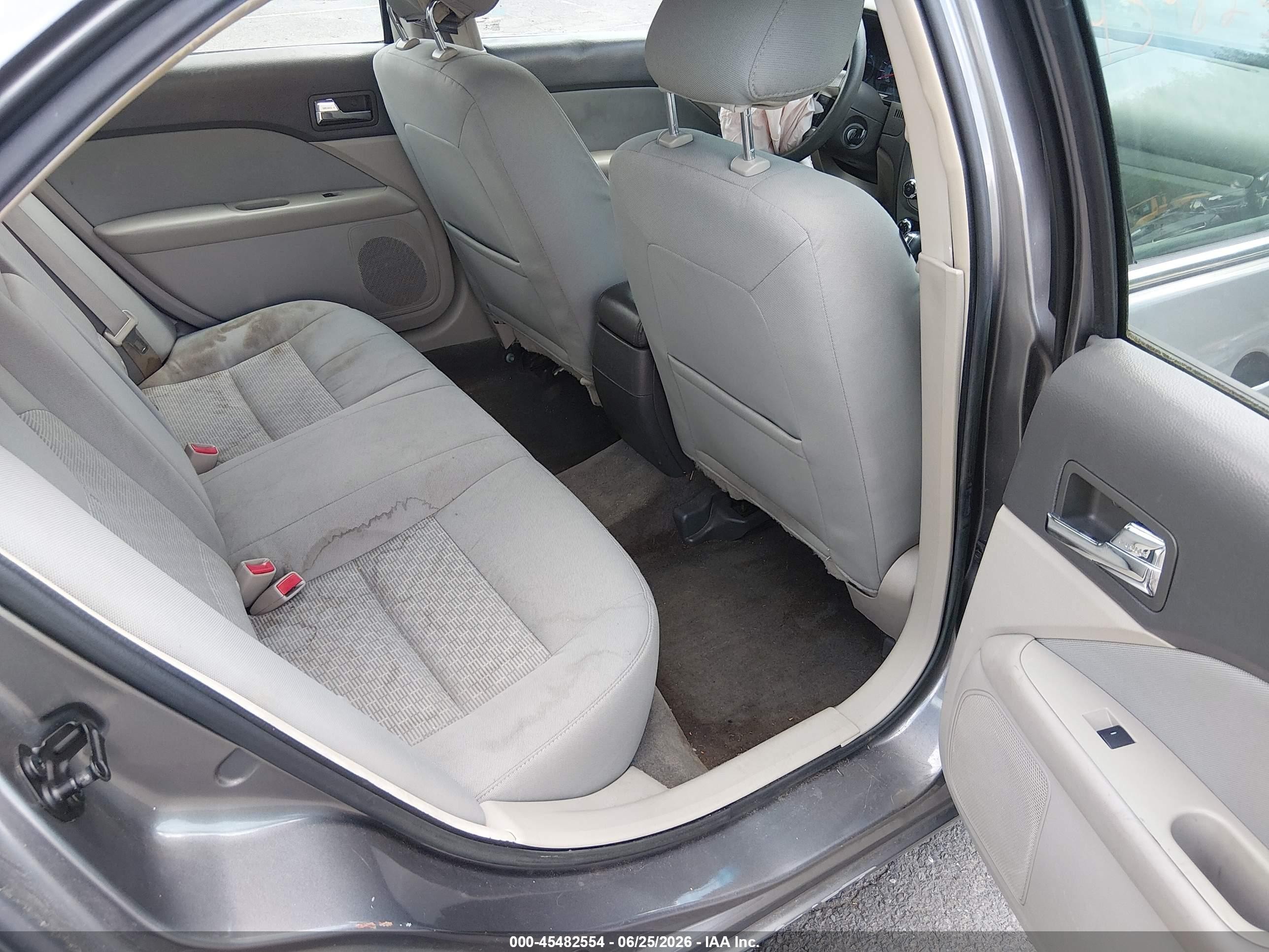 2012 Ford Fusion Se Gray vin: 3FAHP0HA5CR446487