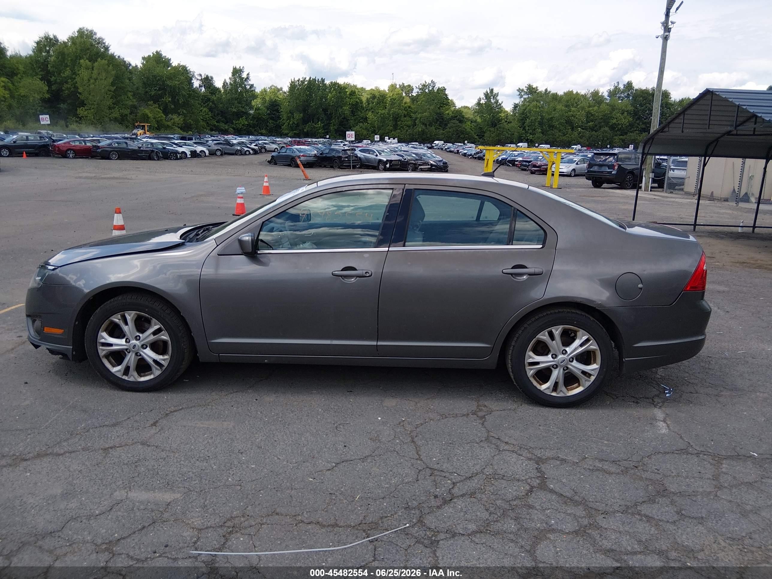2012 Ford Fusion Se Gray vin: 3FAHP0HA5CR446487