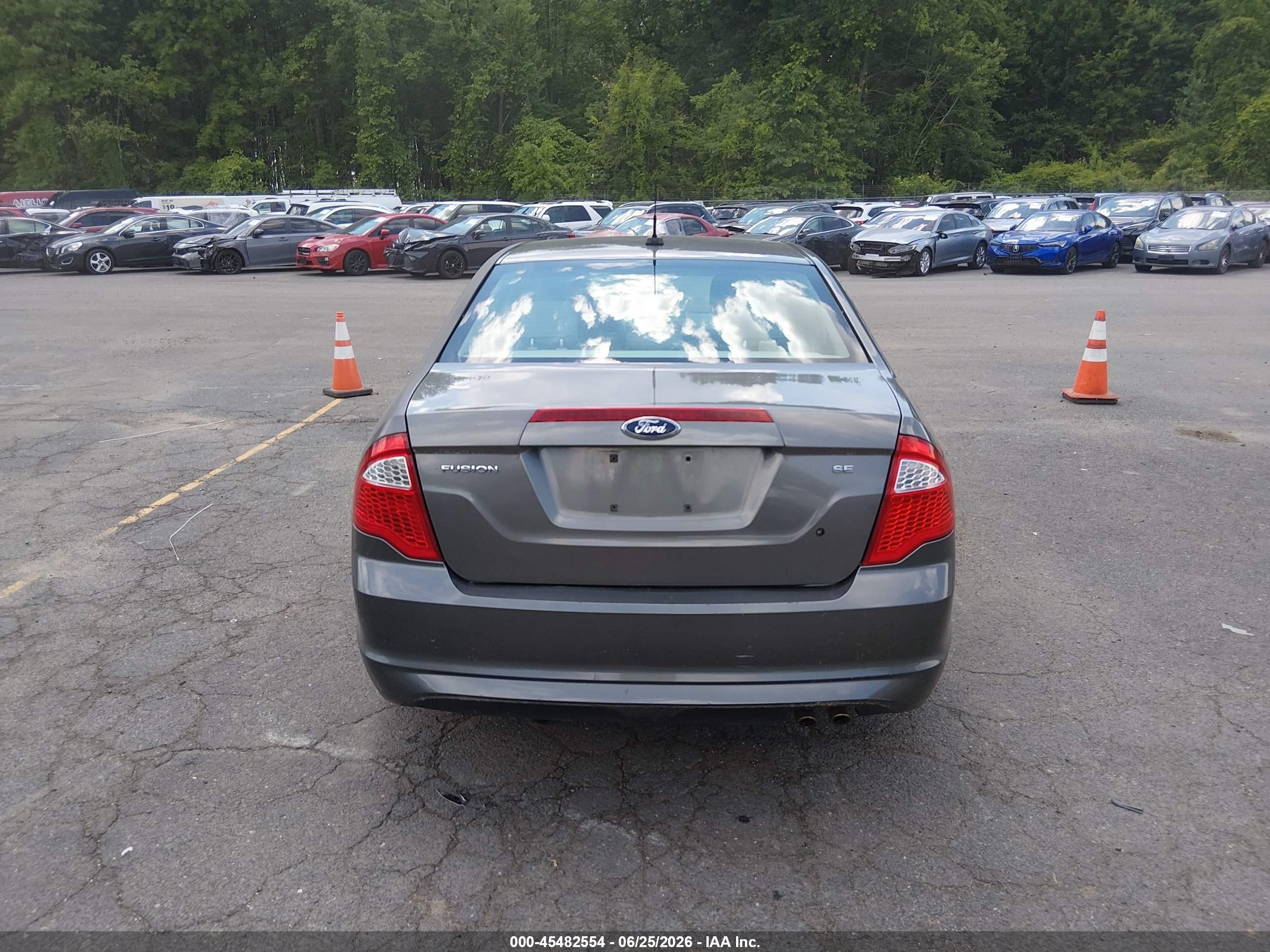 2012 Ford Fusion Se Gray vin: 3FAHP0HA5CR446487