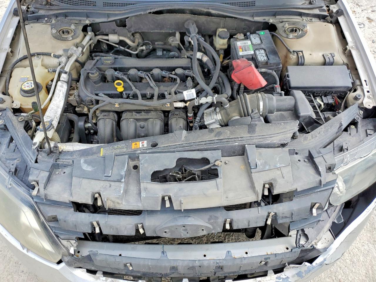 2010 Ford Fusion Se Silver vin: 3FAHP0HA6AR128827