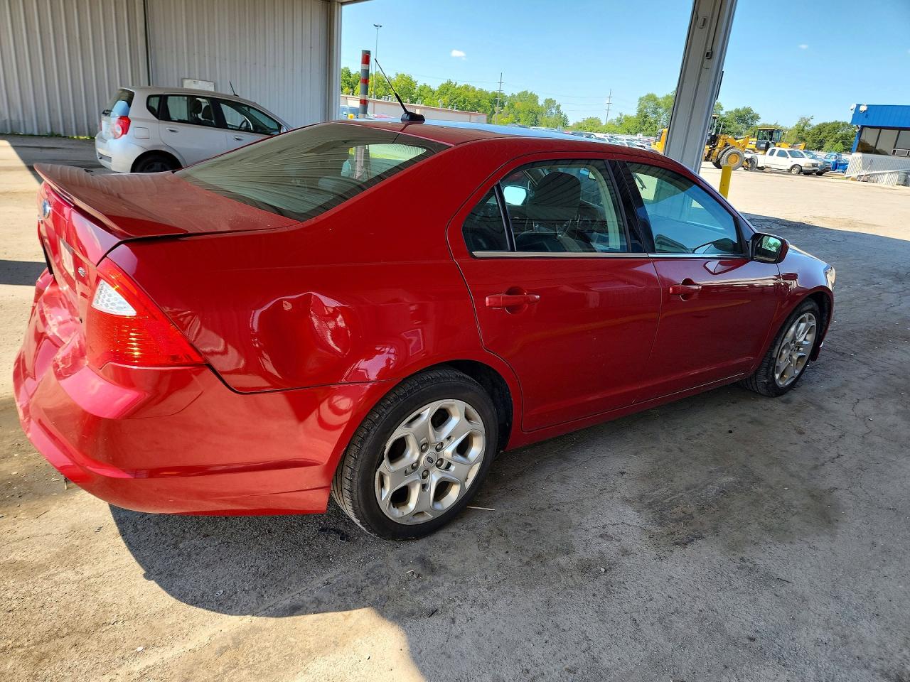 2010 Ford Fusion Se Red vin: 3FAHP0HA6AR192382