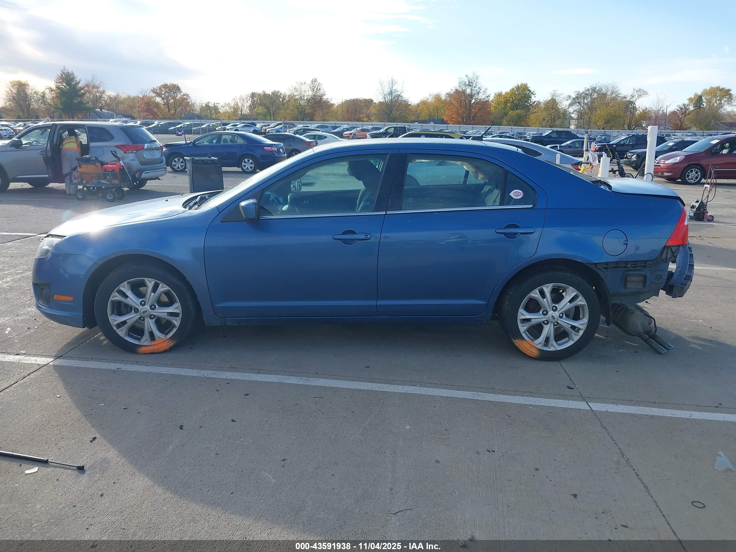 2010 Ford Fusion Se Синий vin: 3FAHP0HA6AR203297