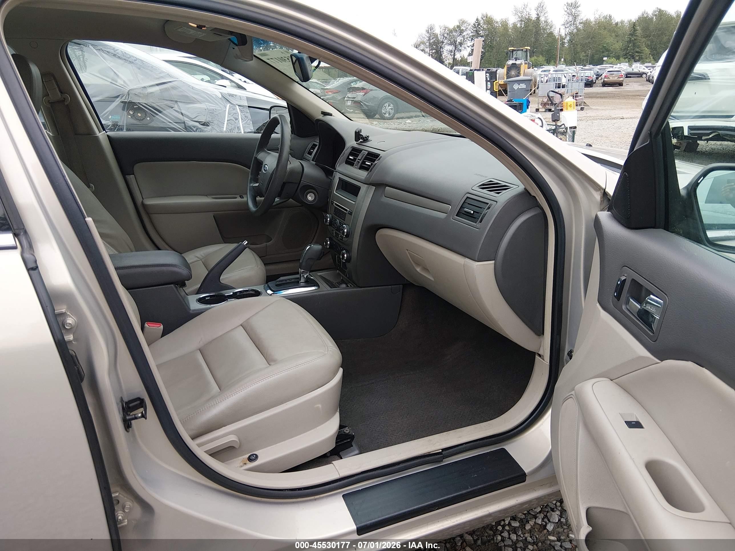 2010 Ford Fusion Se Gold vin: 3FAHP0HA6AR249390
