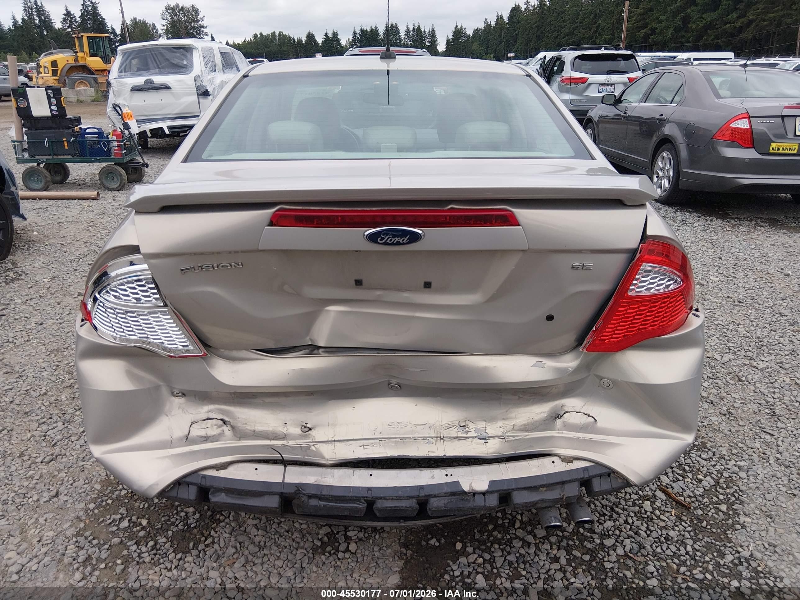 2010 Ford Fusion Se Gold vin: 3FAHP0HA6AR249390