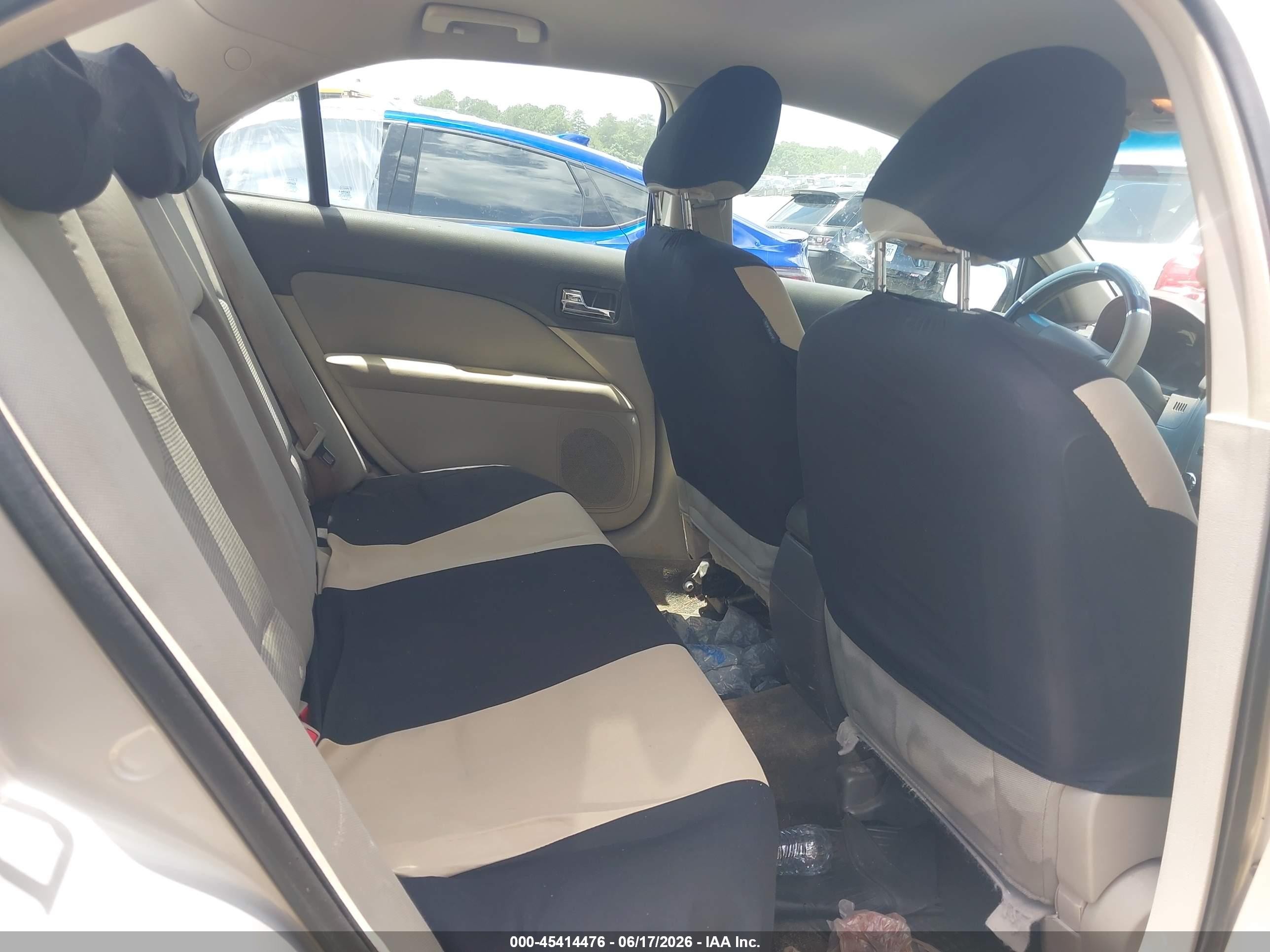 2010 Ford Fusion Se Silver vin: 3FAHP0HA6AR264973