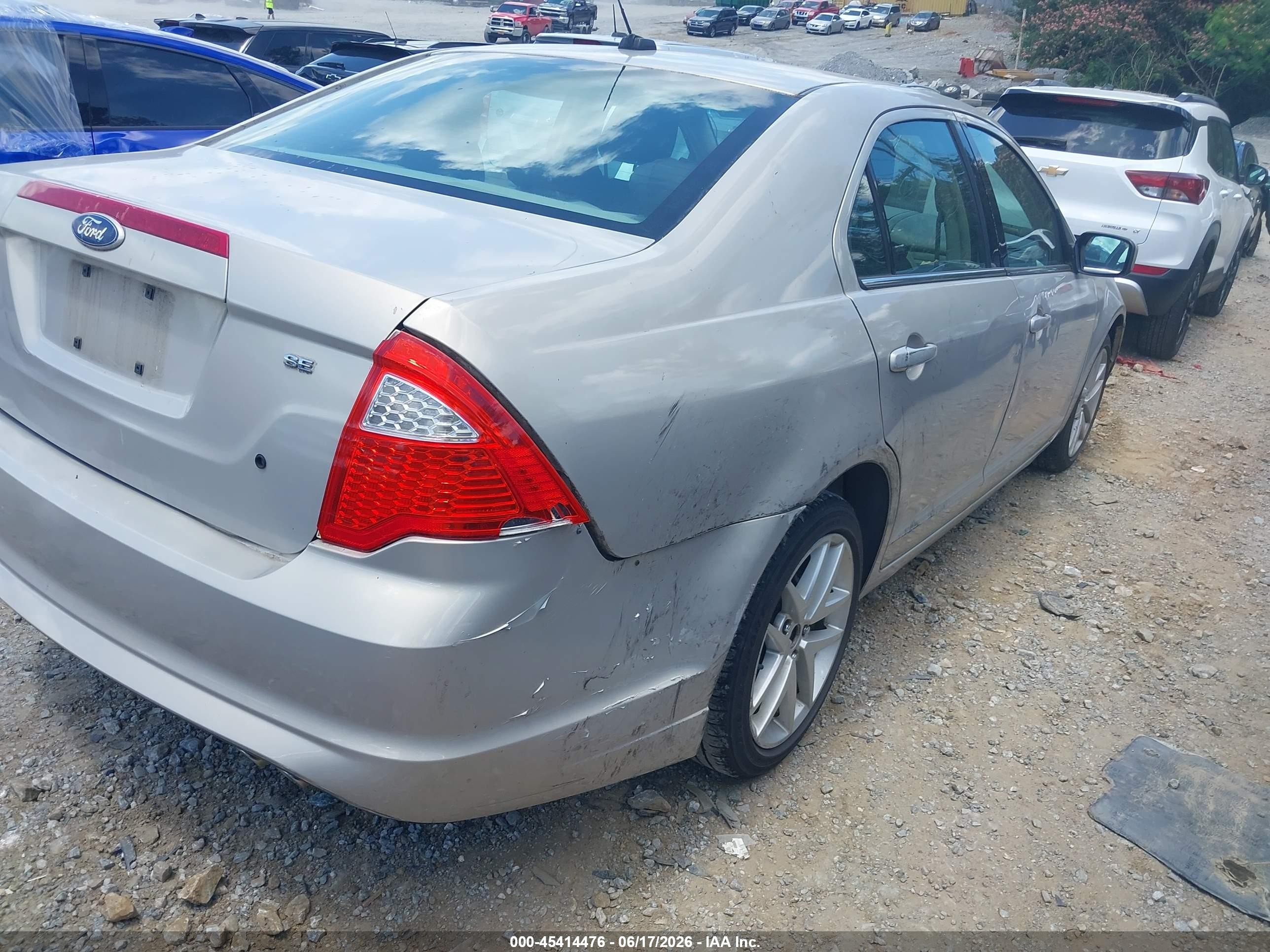 2010 Ford Fusion Se Silver vin: 3FAHP0HA6AR264973