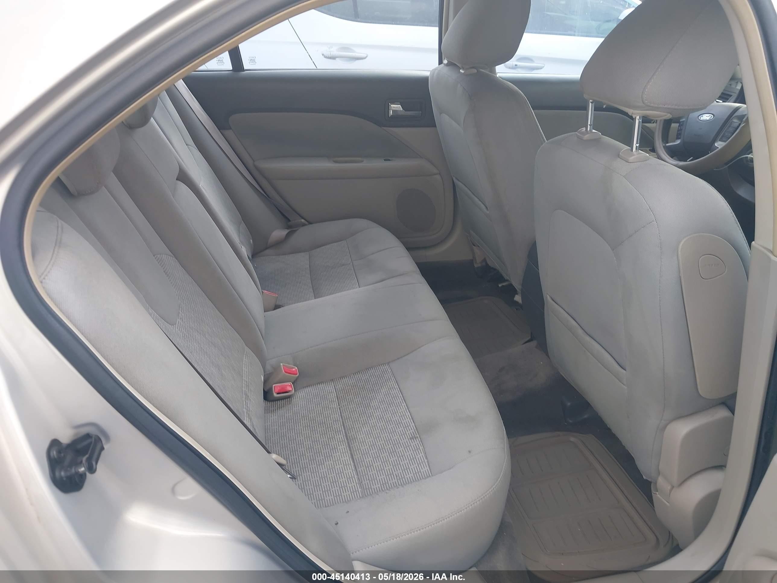 2010 Ford Fusion Se Серебряный vin: 3FAHP0HA6AR292210