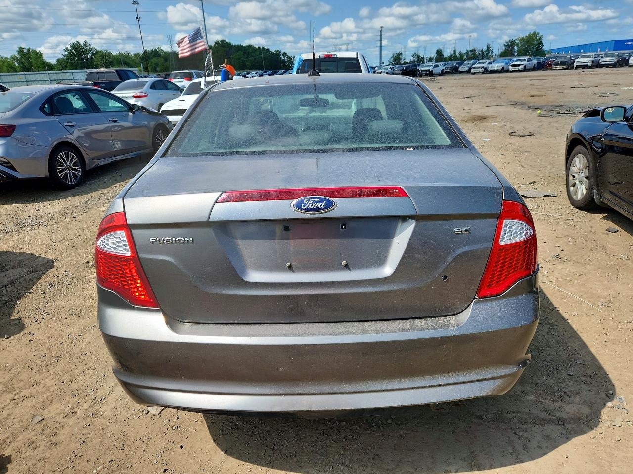 2010 Ford Fusion Se Серый vin: 3FAHP0HA6AR384644