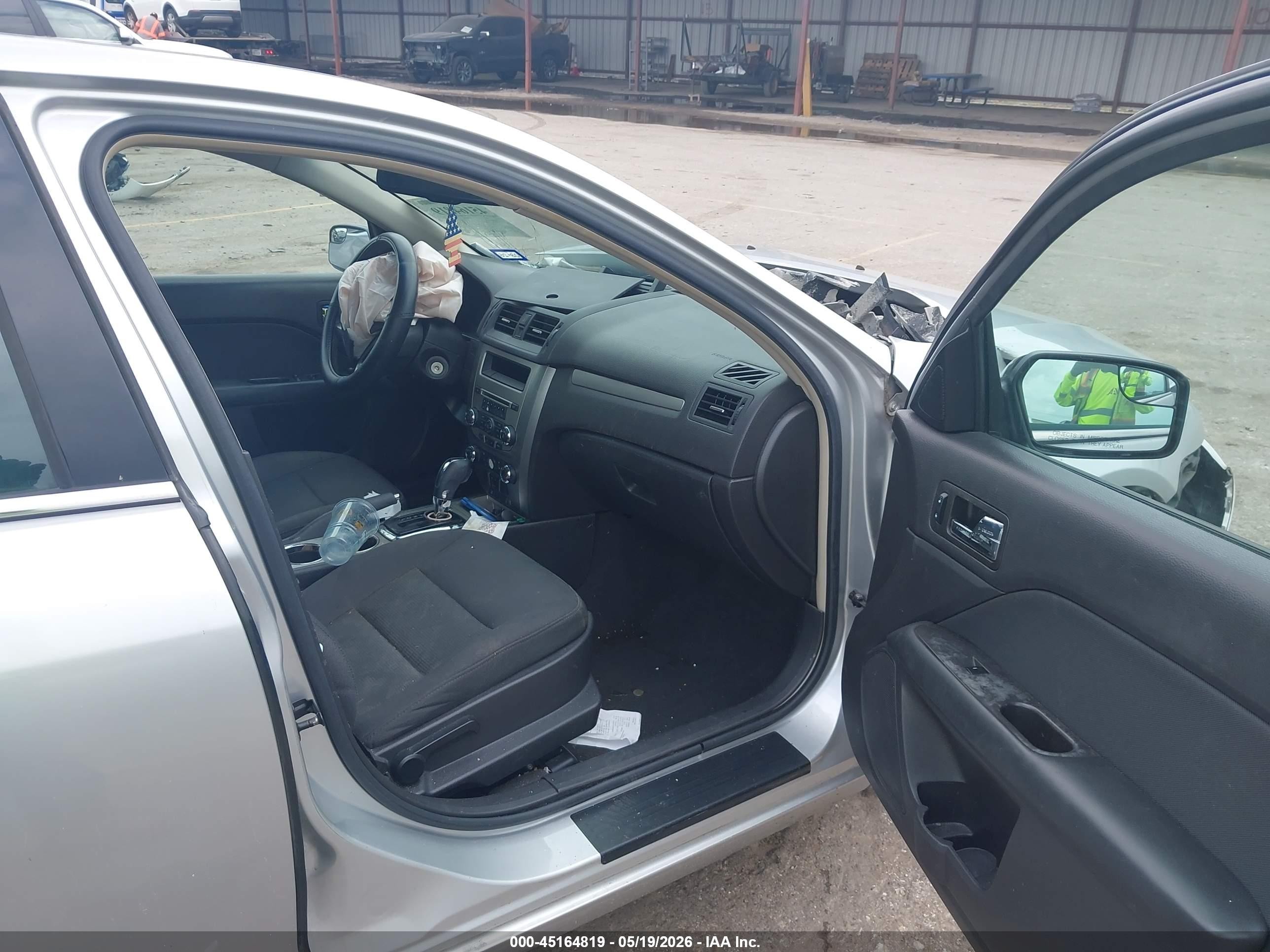 2011 Ford Fusion Se Silver vin: 3FAHP0HA6BR139876