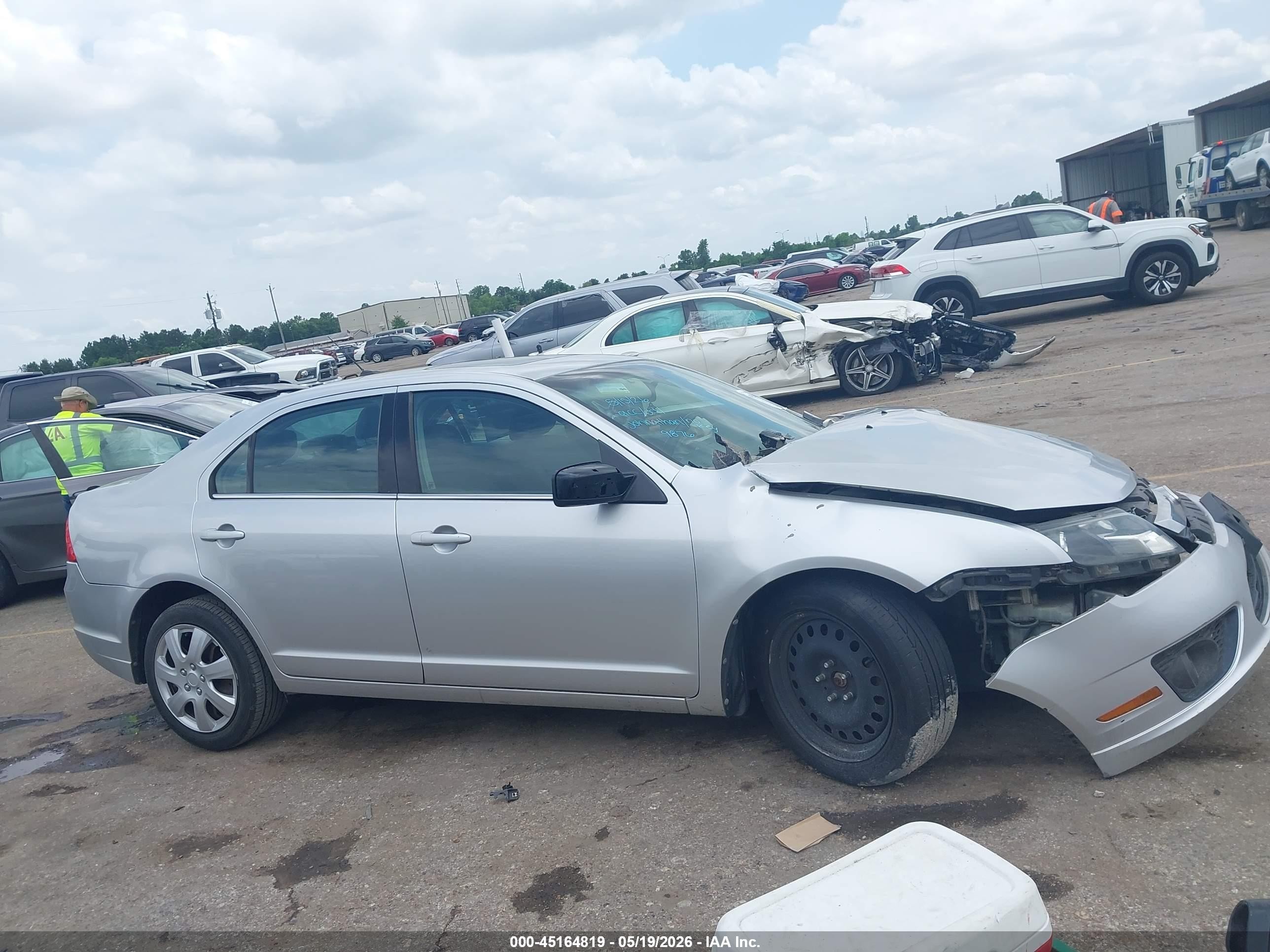 2011 Ford Fusion Se Silver vin: 3FAHP0HA6BR139876