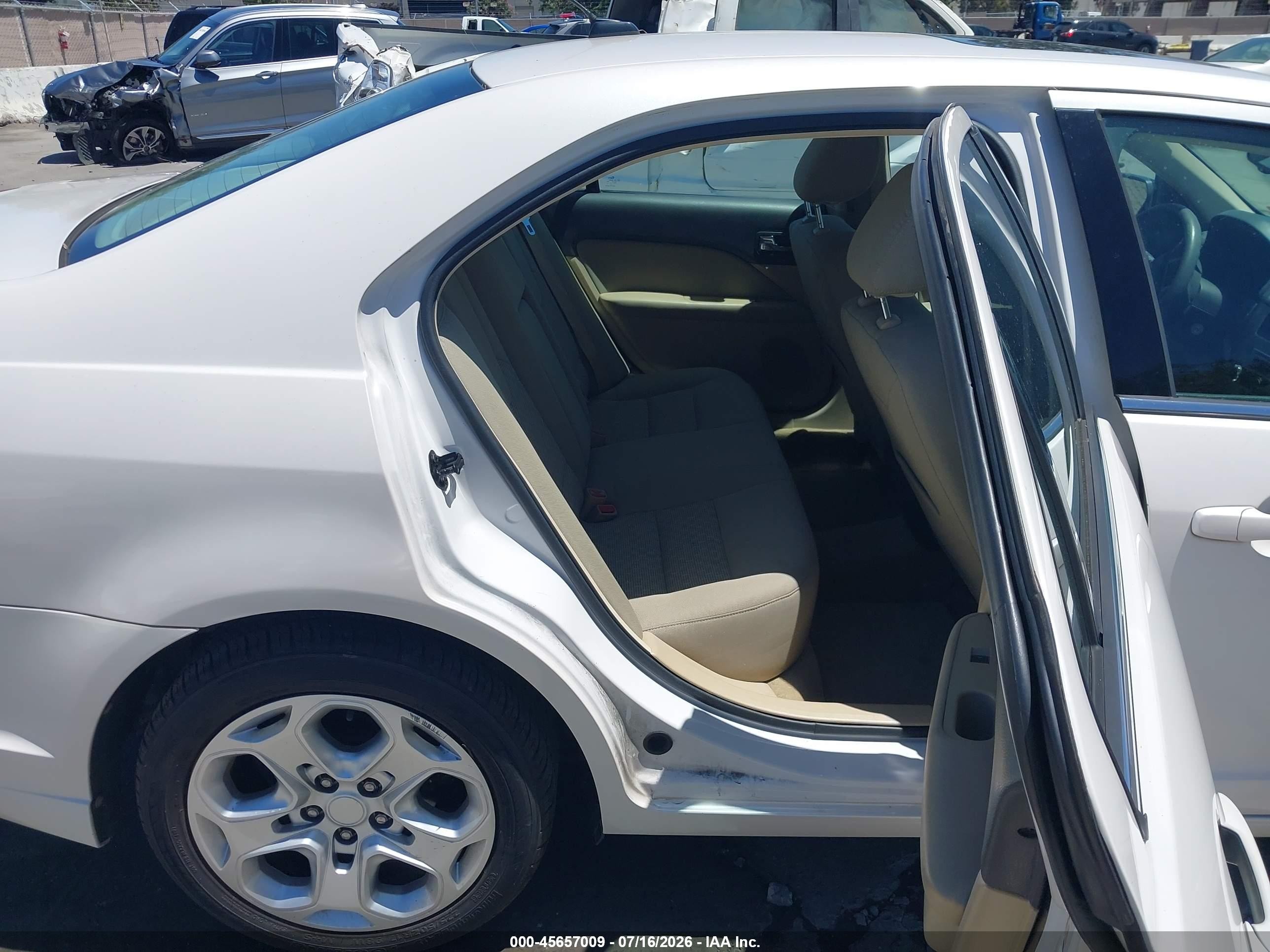 2011 Ford Fusion Se White vin: 3FAHP0HA6BR159349