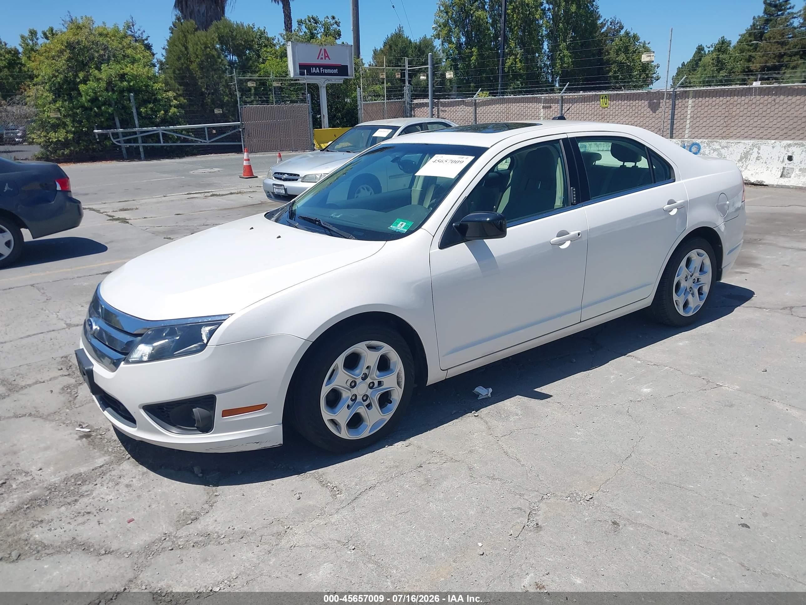2011 Ford Fusion Se White vin: 3FAHP0HA6BR159349