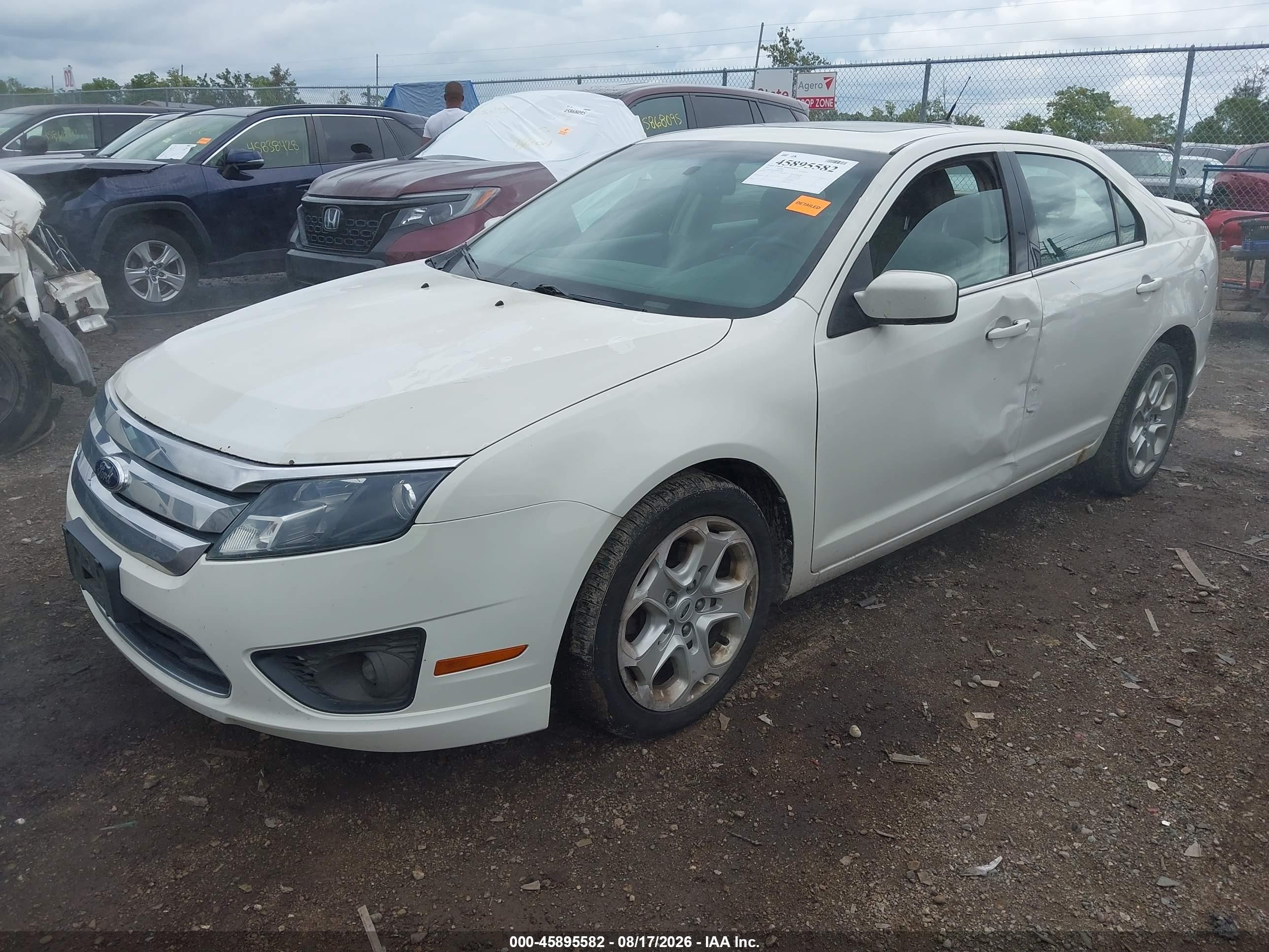 2011 Ford Fusion Se White vin: 3FAHP0HA6BR165006